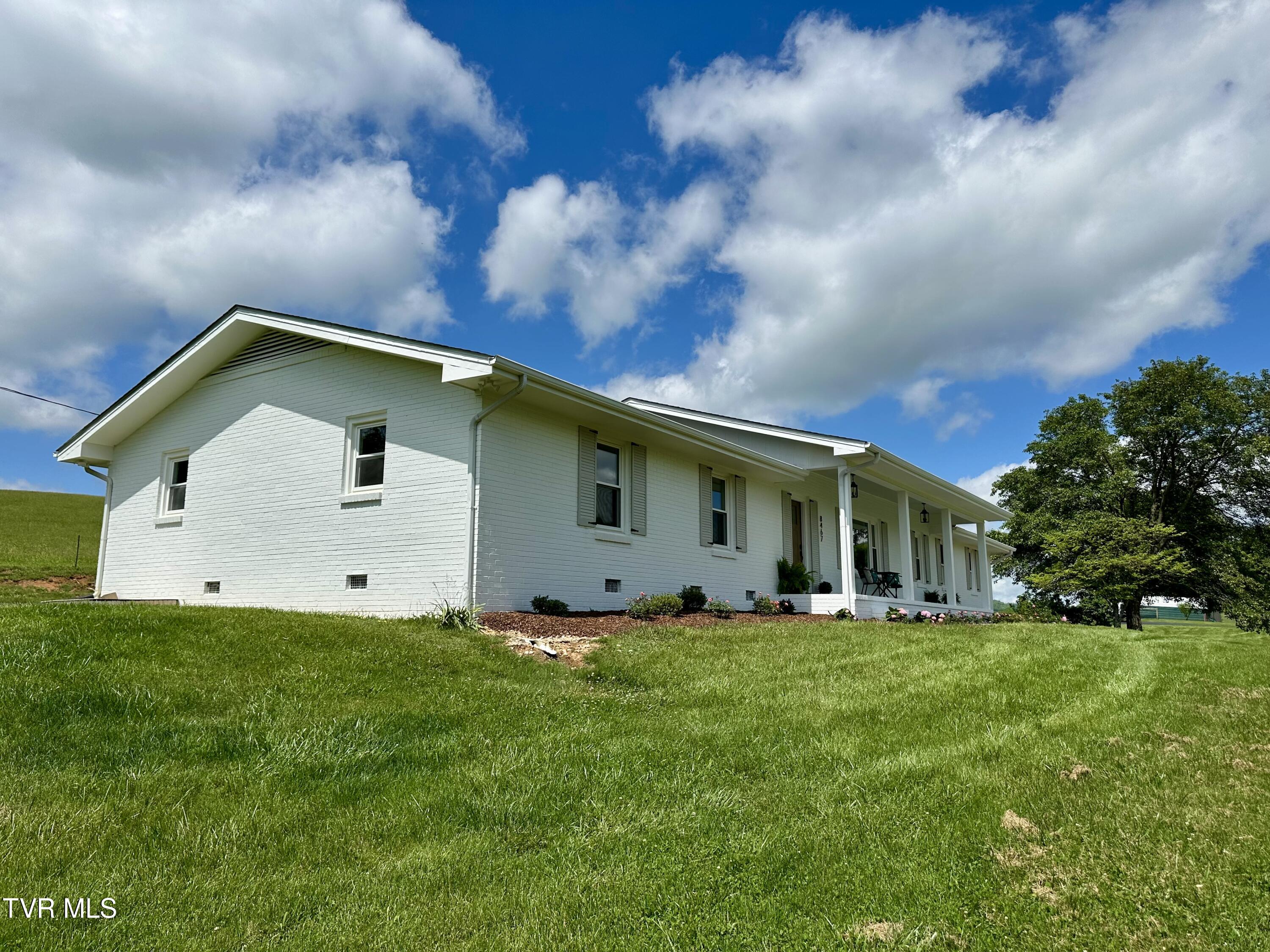 8467 Rich Valley Road Property Photo