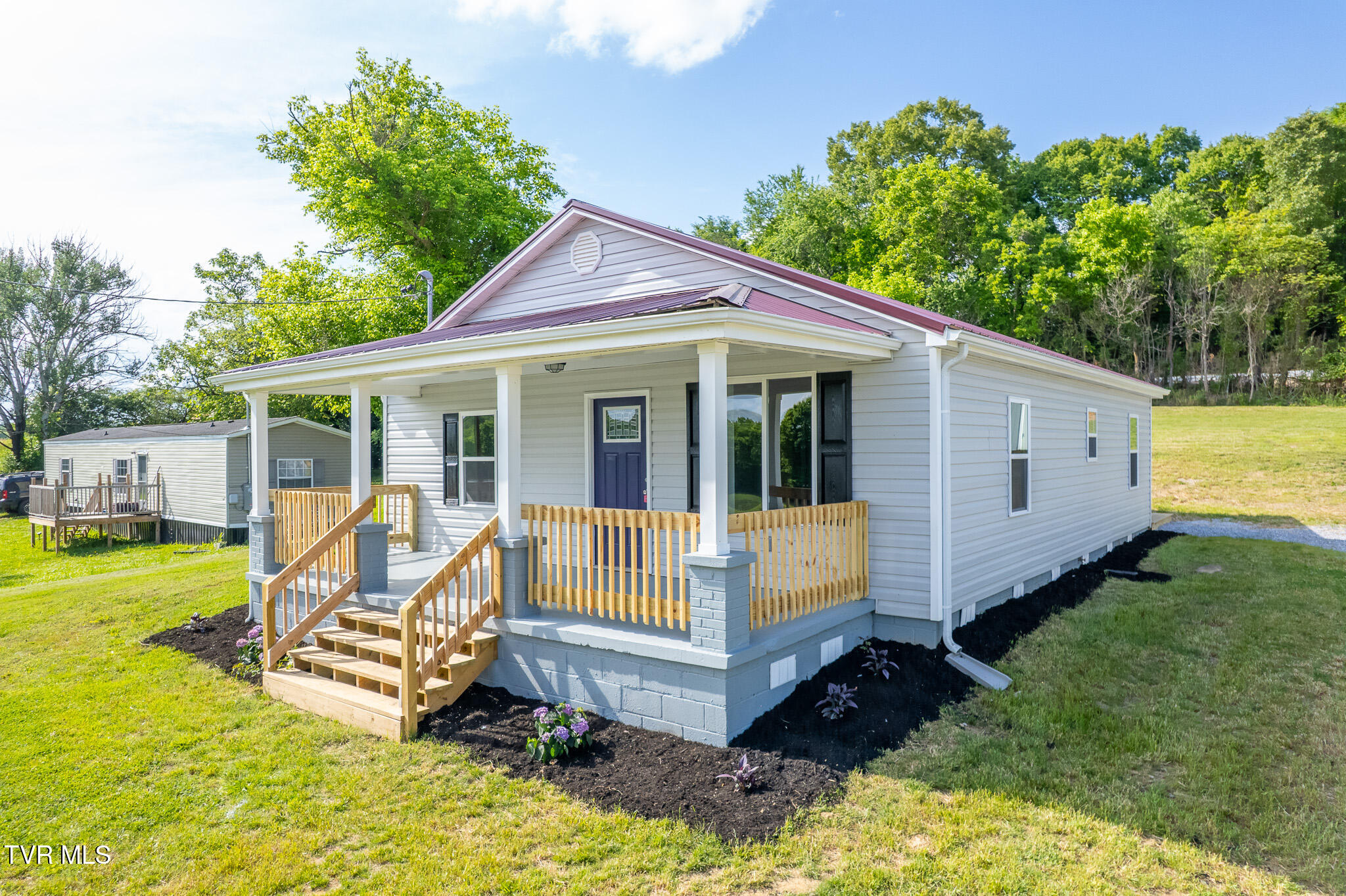 320 Mcdonald Road Property Photo