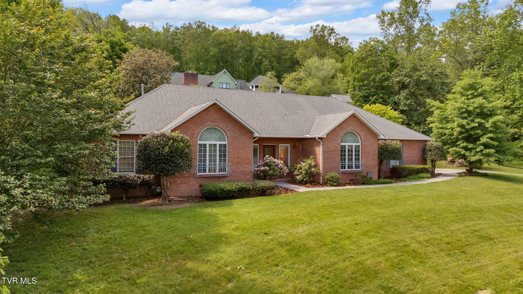4 Roundtree Court Property Photo