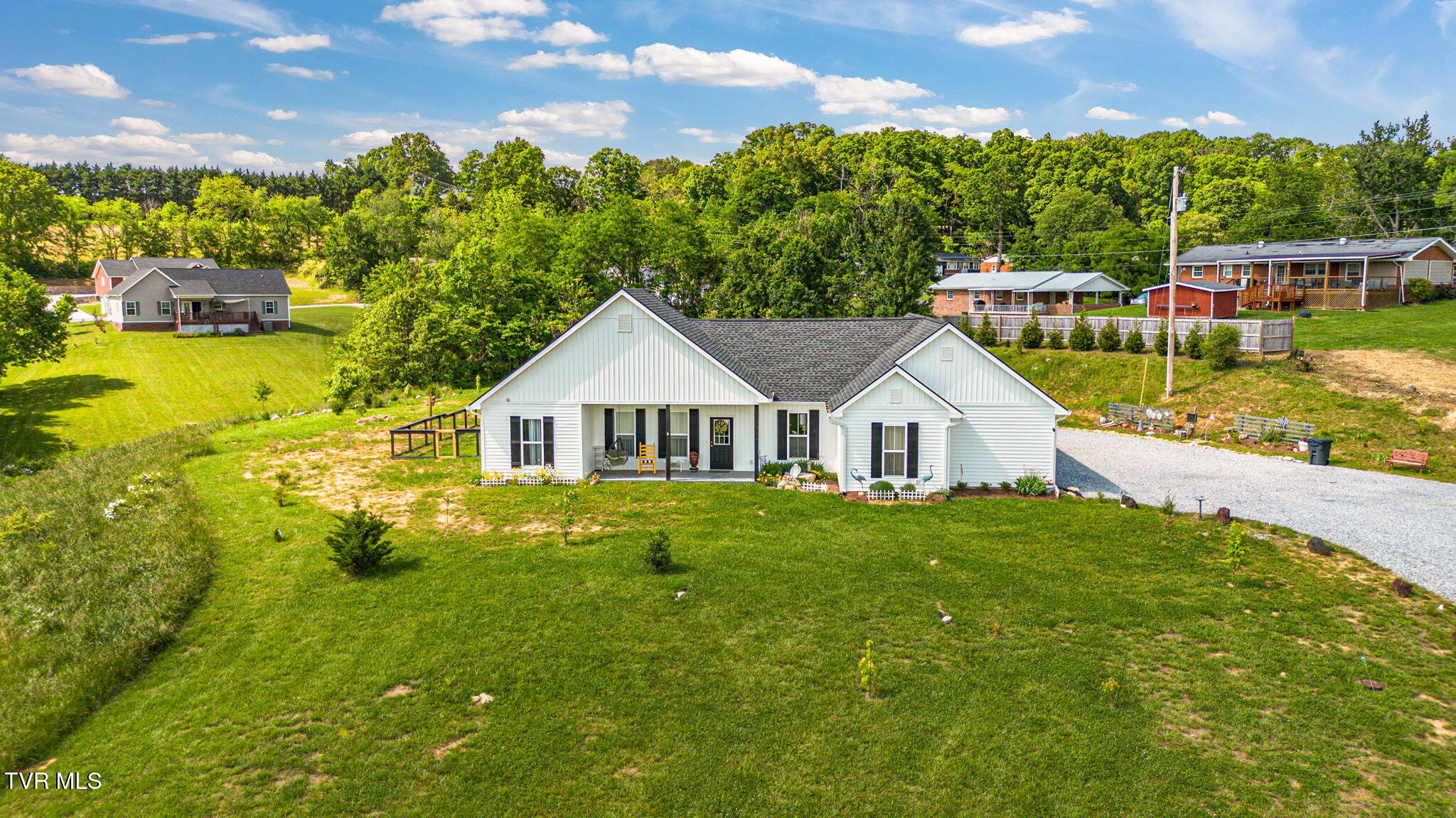 2166 Asheville Highway Property Photo 1