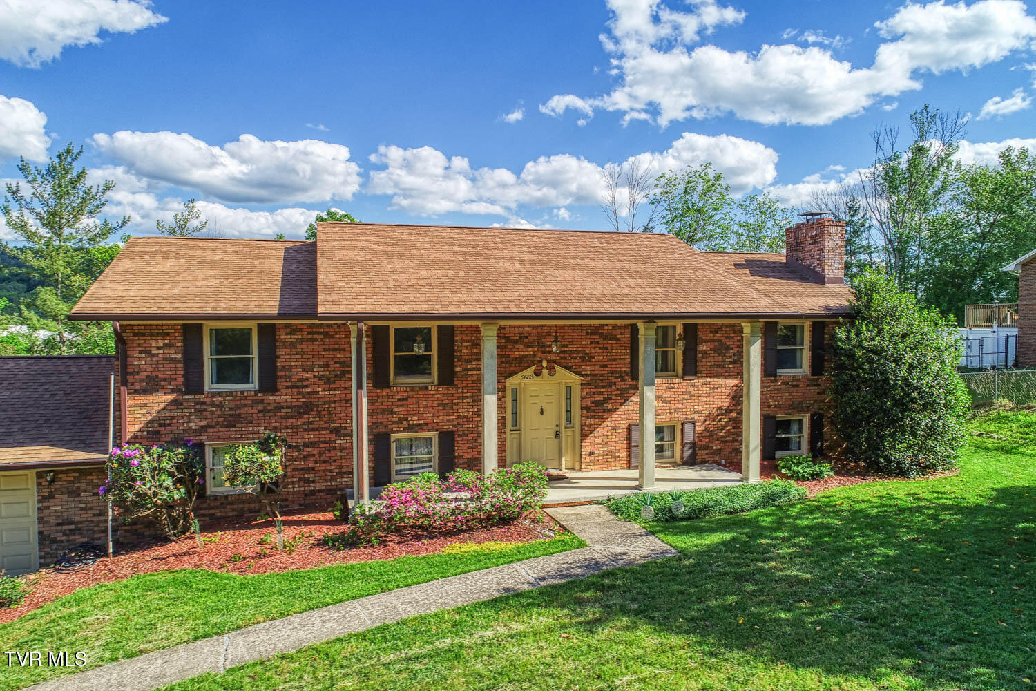 2653 Suffolk Street Property Photo 1