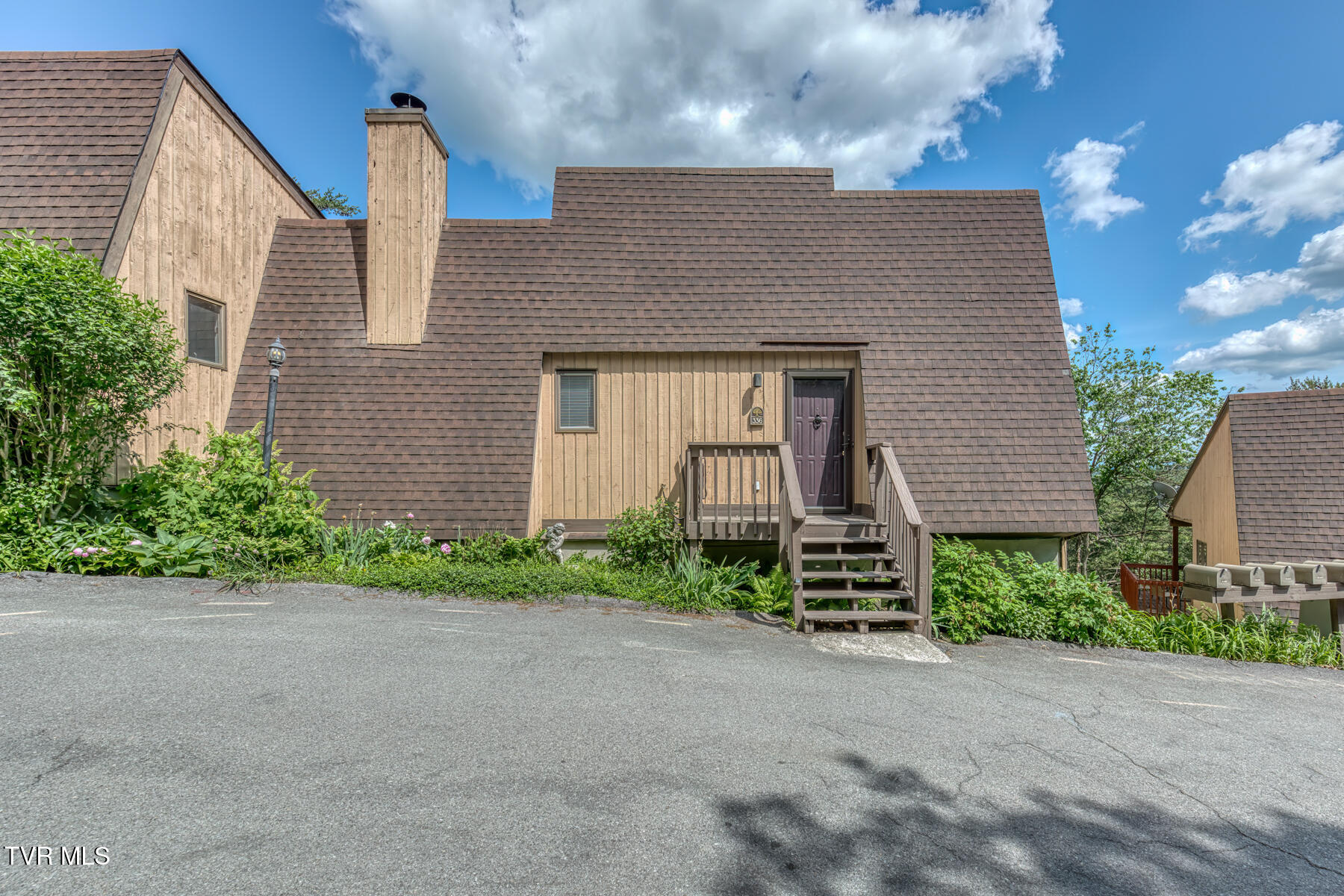 336 Summer Place