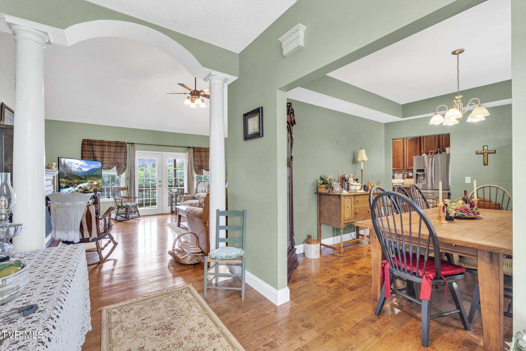 1218 Fieldstone Drive Property Photo 3