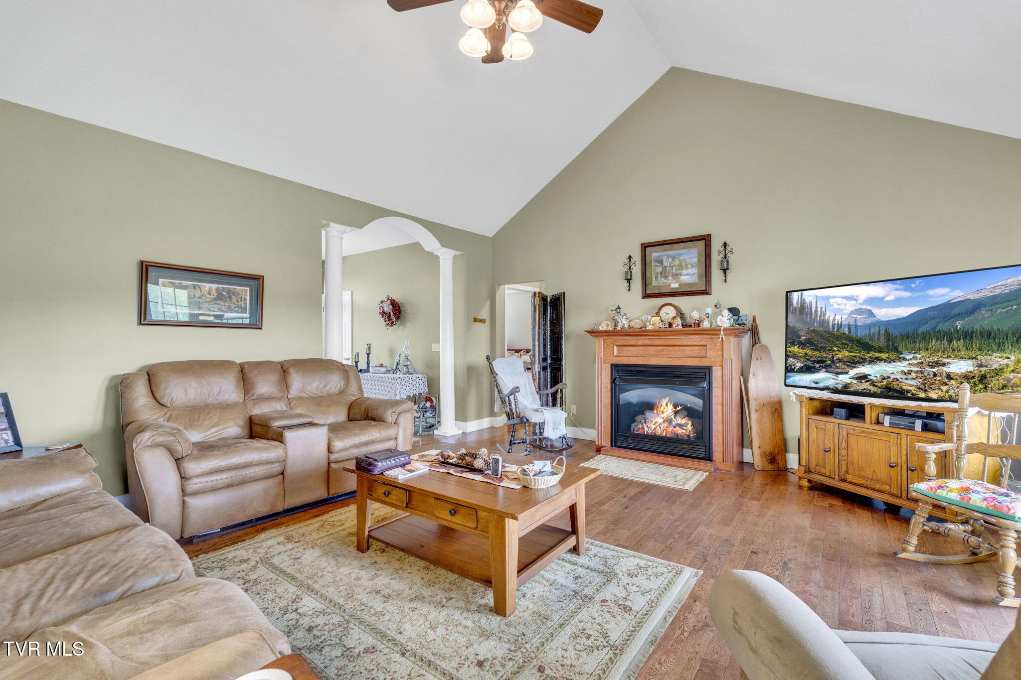 1218 Fieldstone Drive Property Photo 6