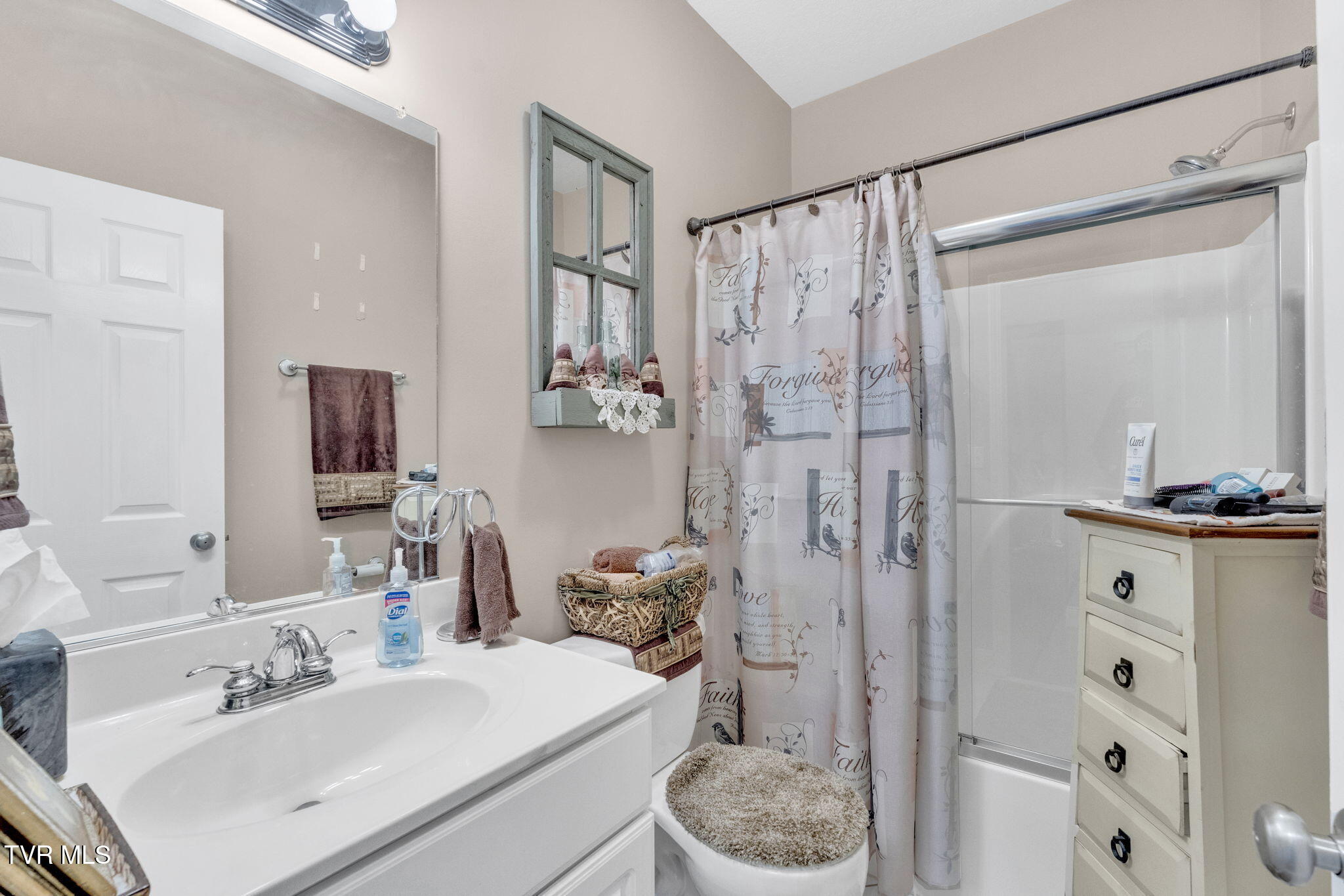 1218 Fieldstone Drive Property Photo 10