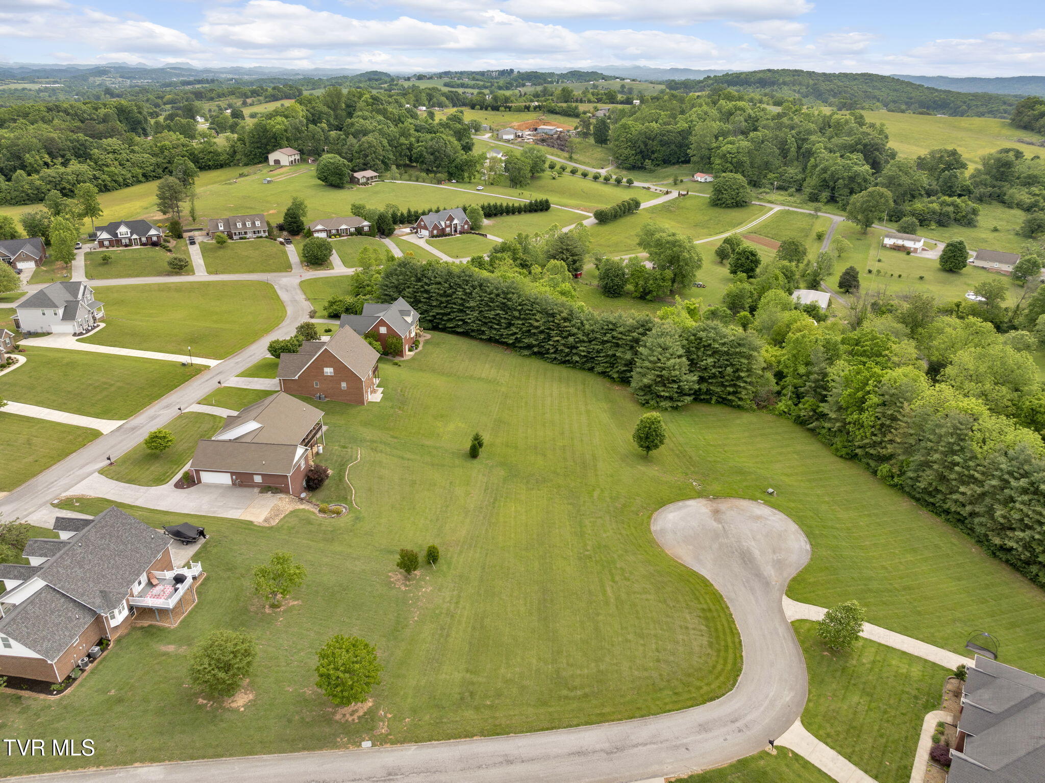 1218 Fieldstone Drive Property Photo 34