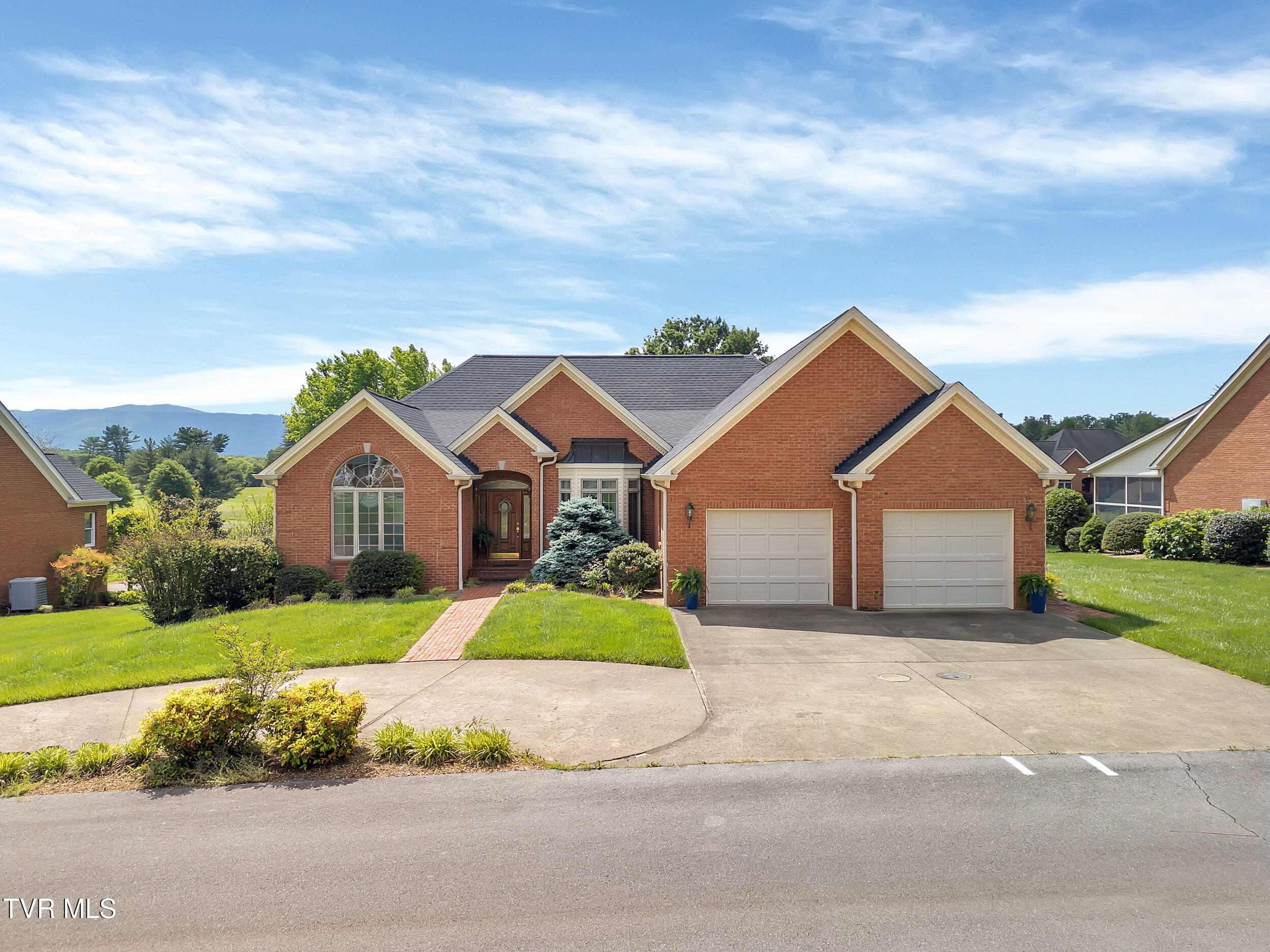 199 Southwind Circle Property Photo
