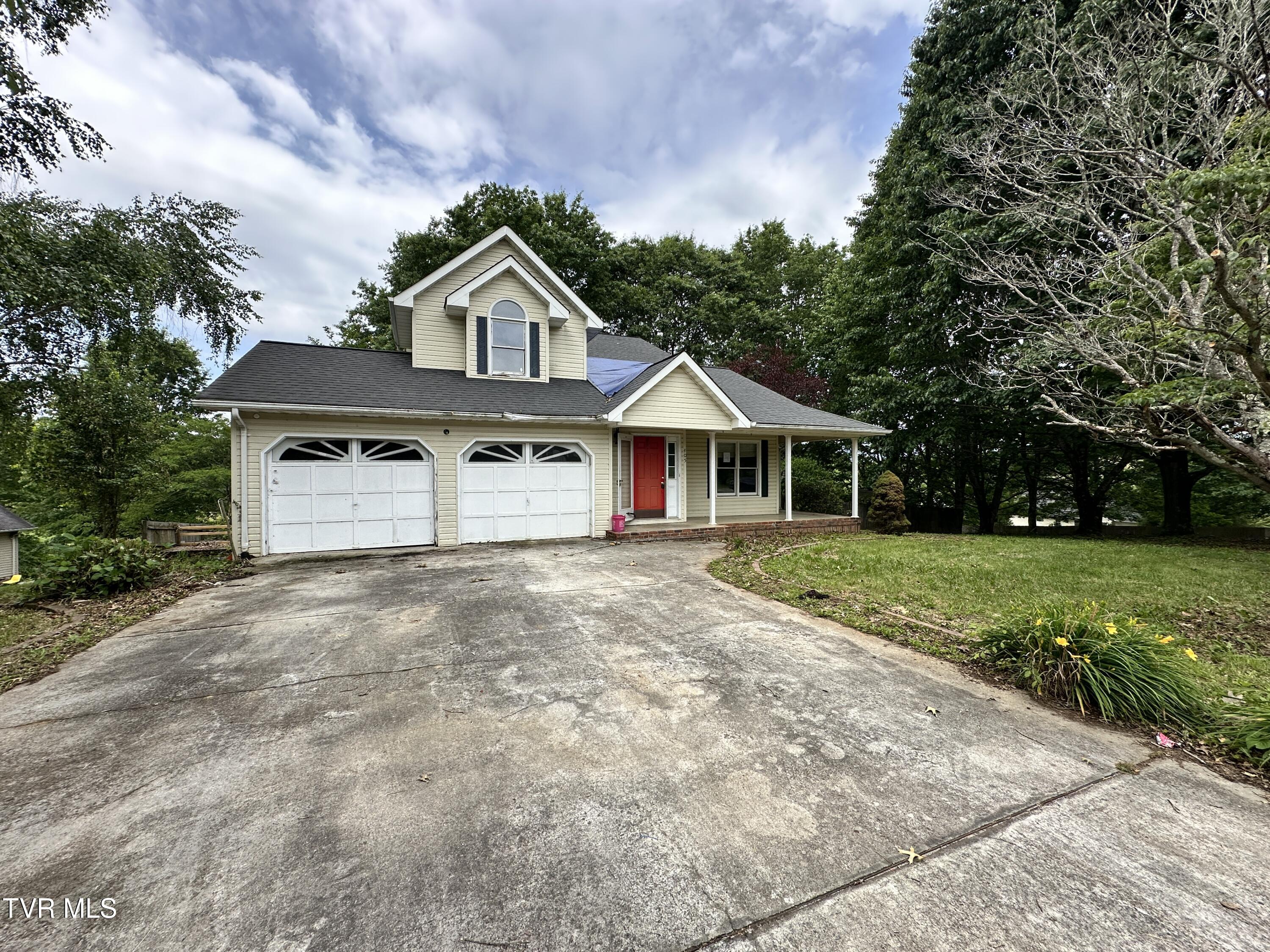 405 Chelsea Circle Property Photo