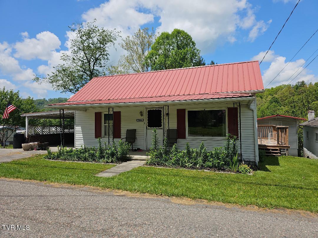 11811 Central Street Property Photo