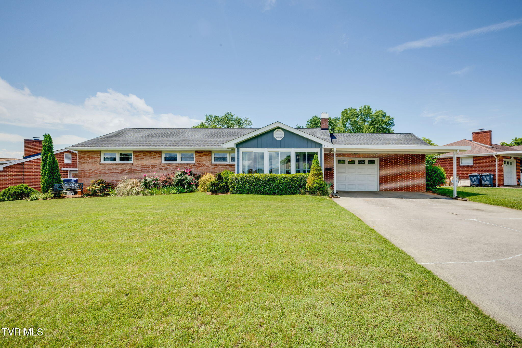 844 Mimosa Drive Property Photo
