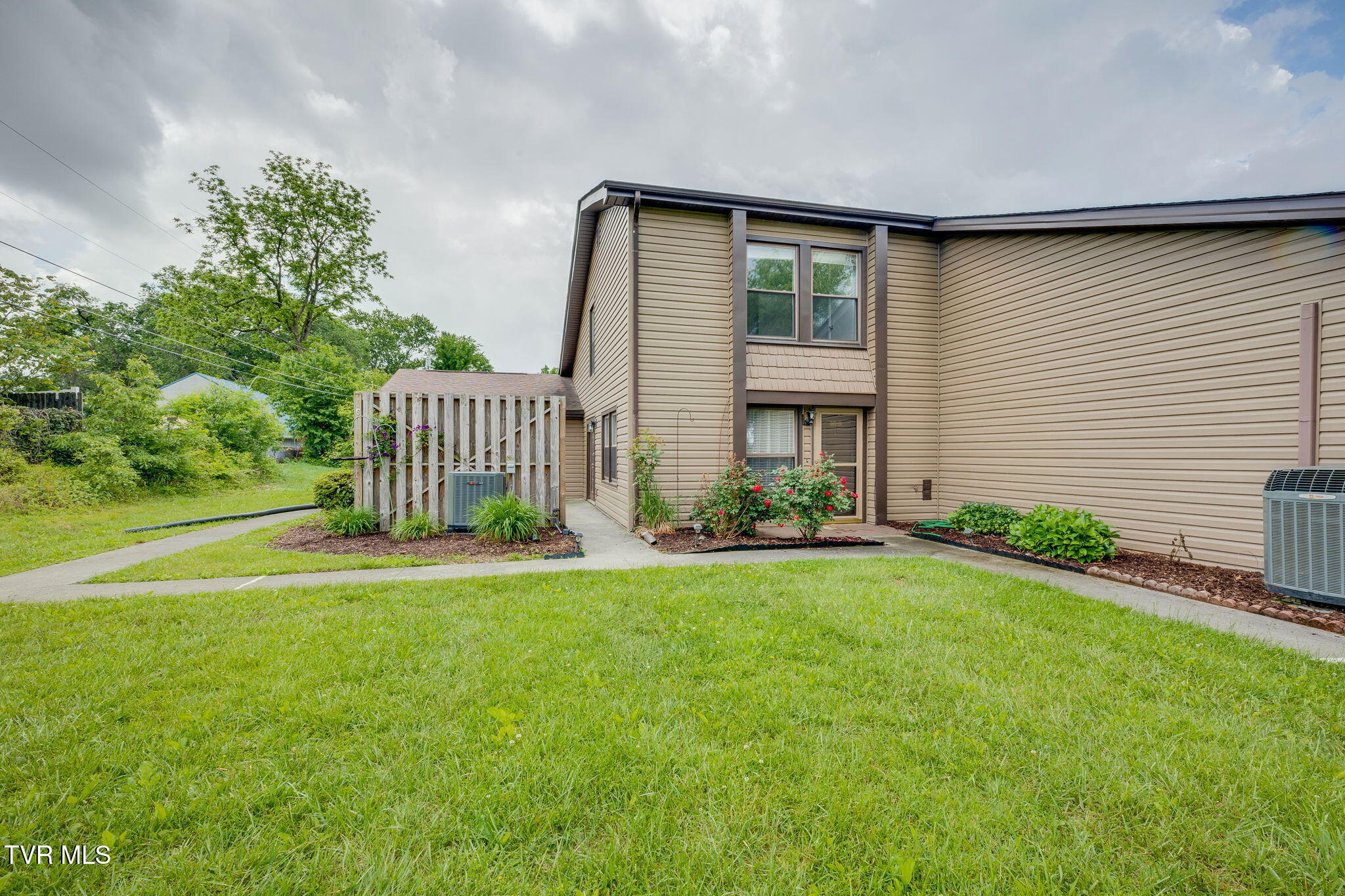 515 Pilgrim Court Property Photo