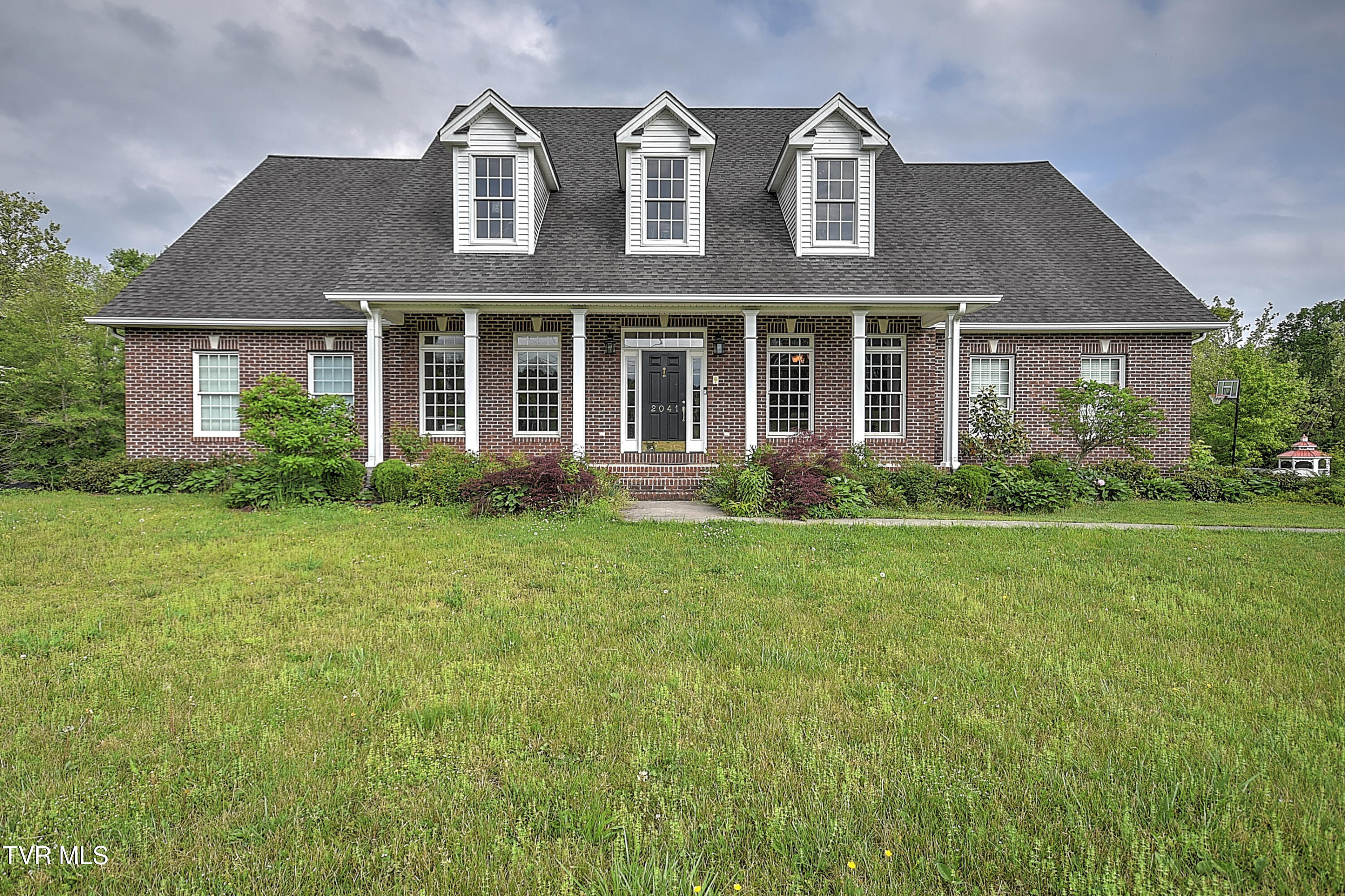 2041 King College Road Property Photo