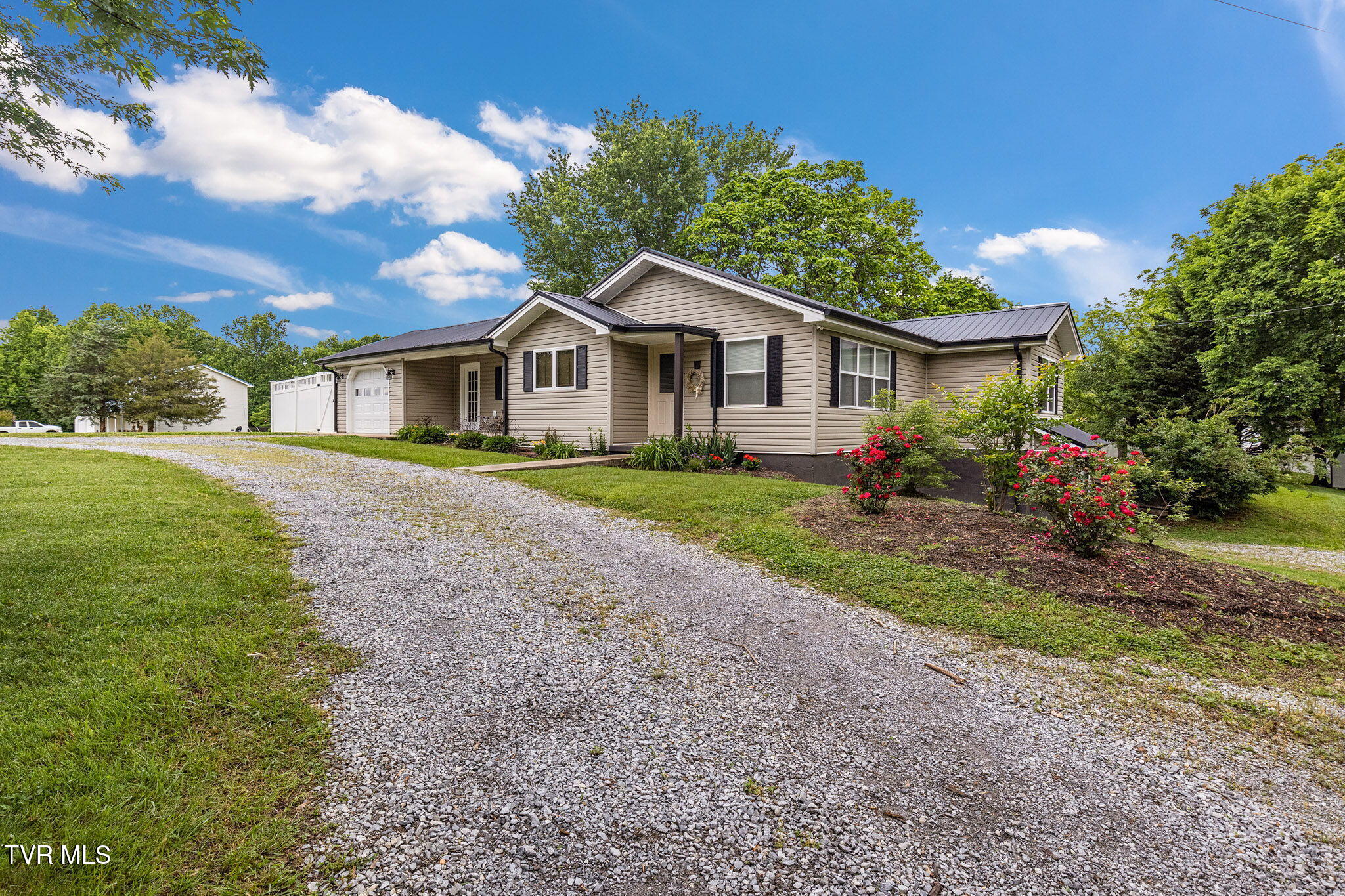 745 Keller Road Property Photo