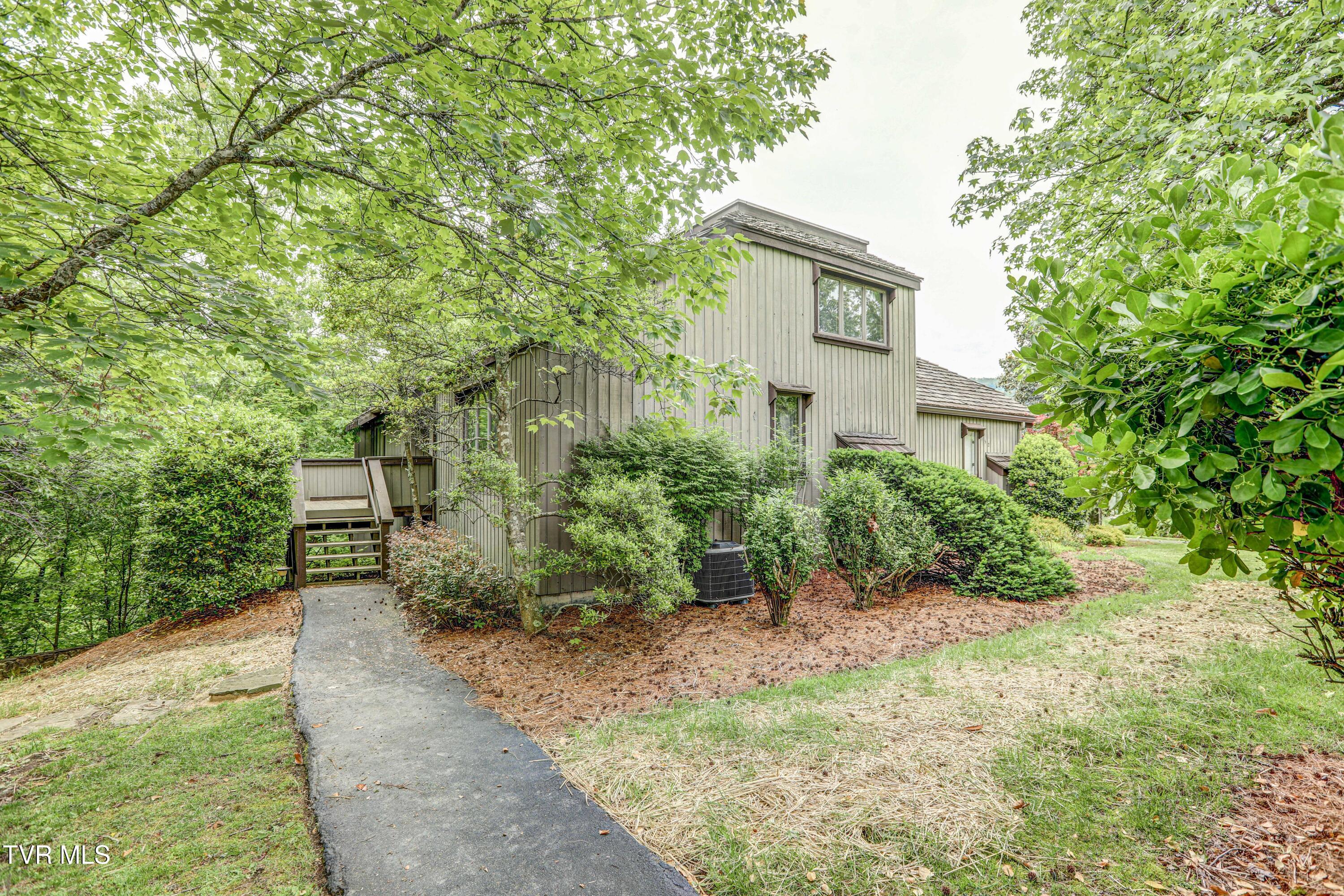 153 Columbine Road Property Photo