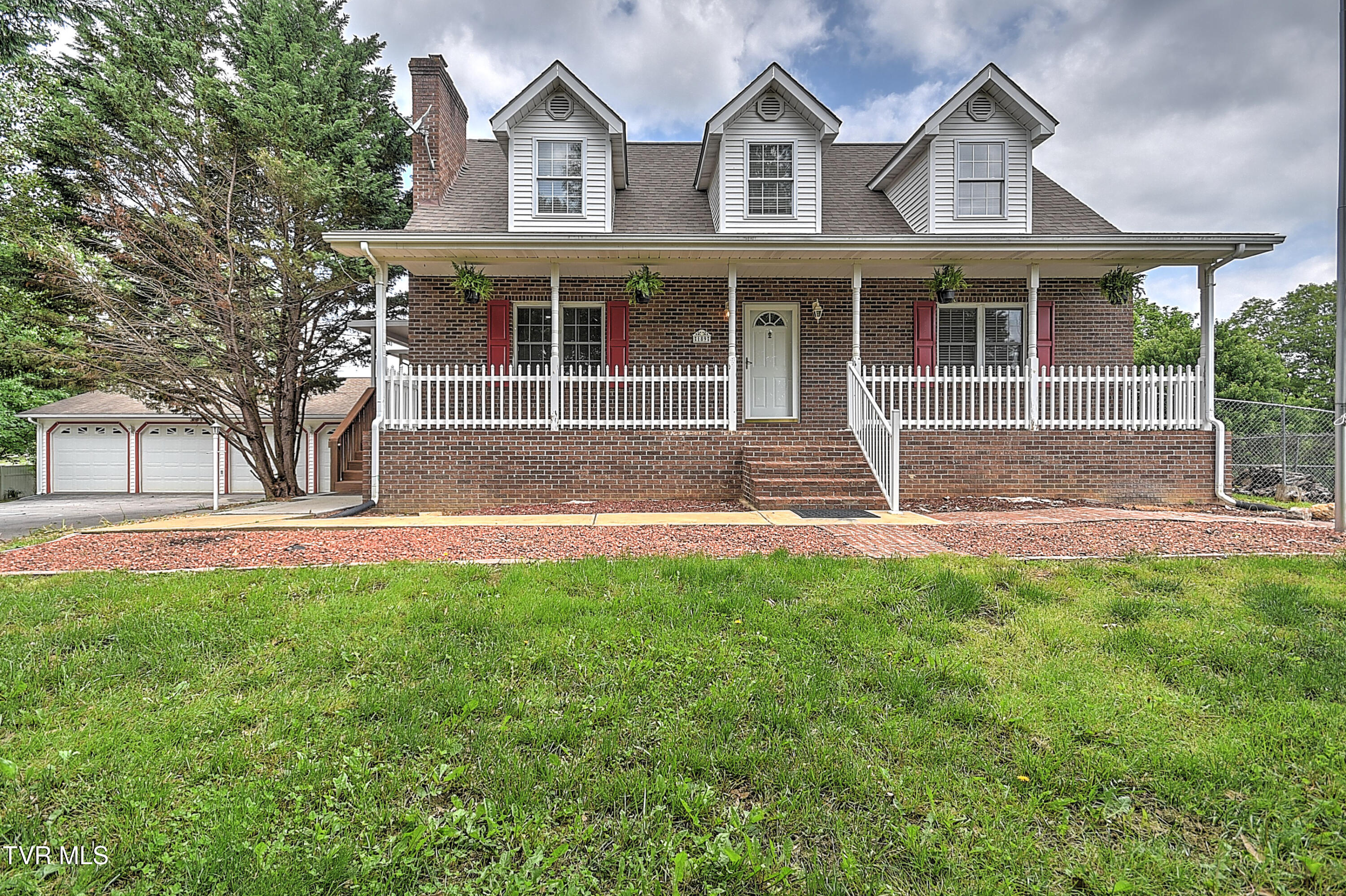 189 Taylor Drive Property Photo
