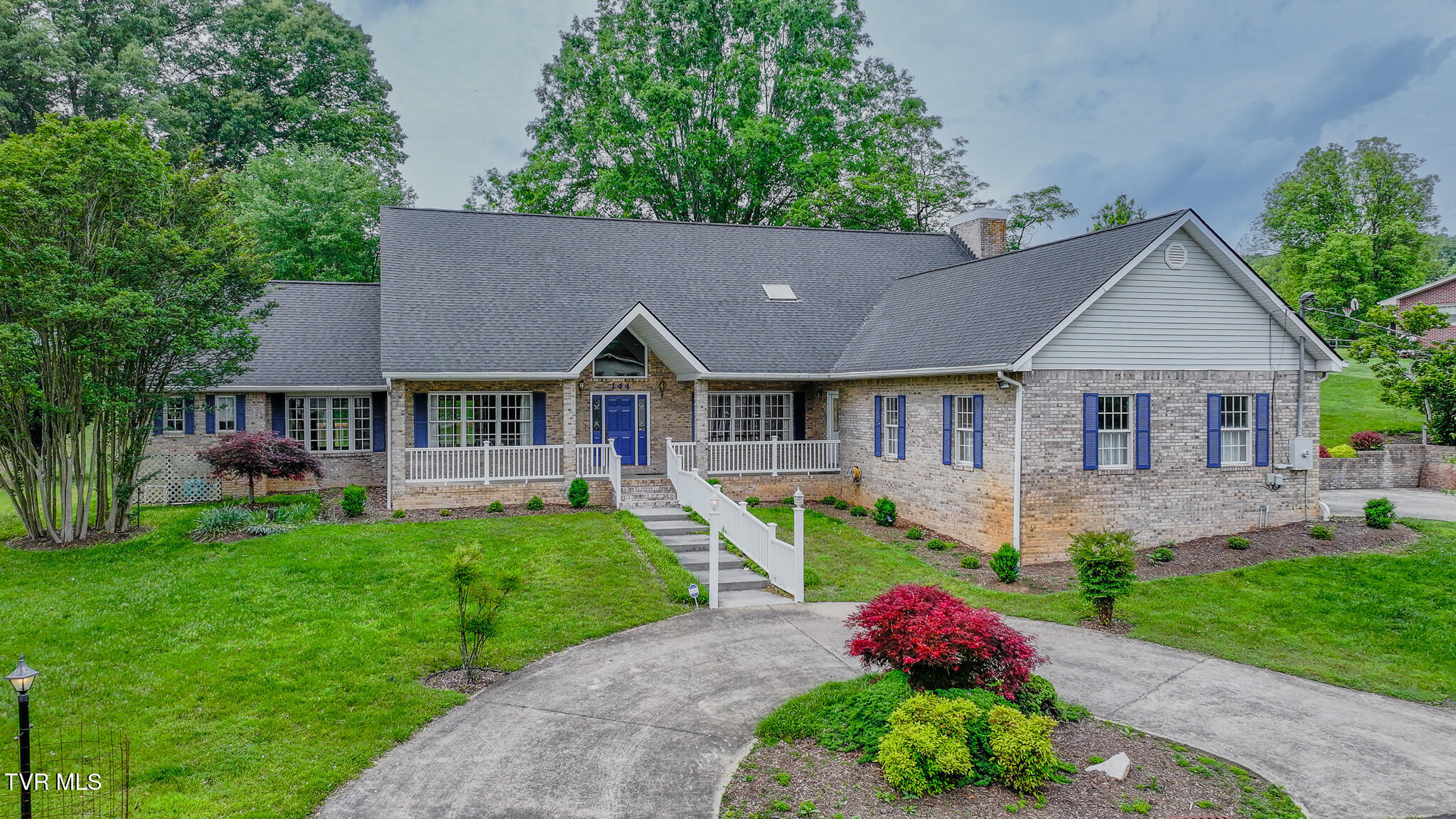 144 Windmere Place Property Photo