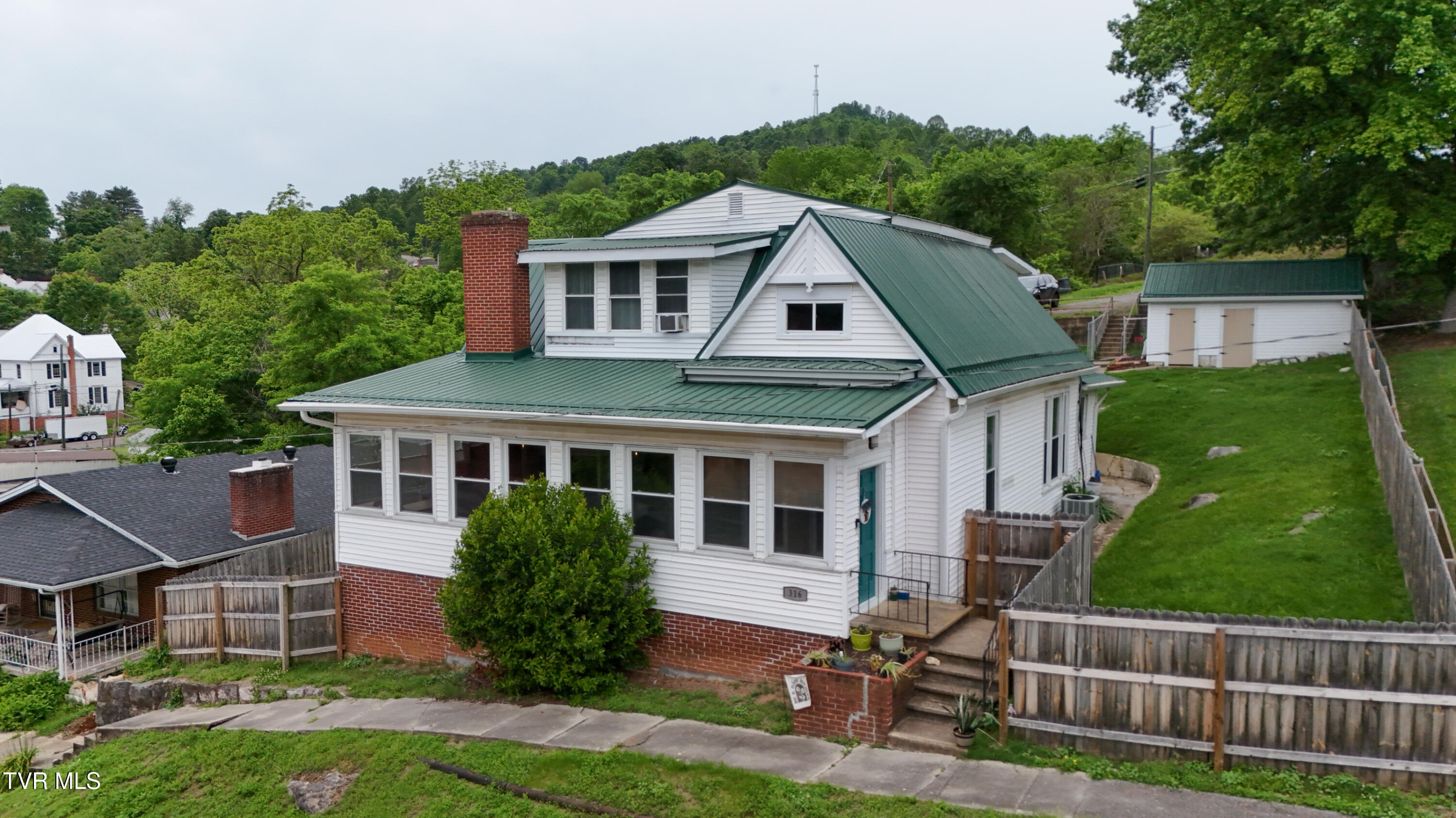316 West Jackson Street Property Photo