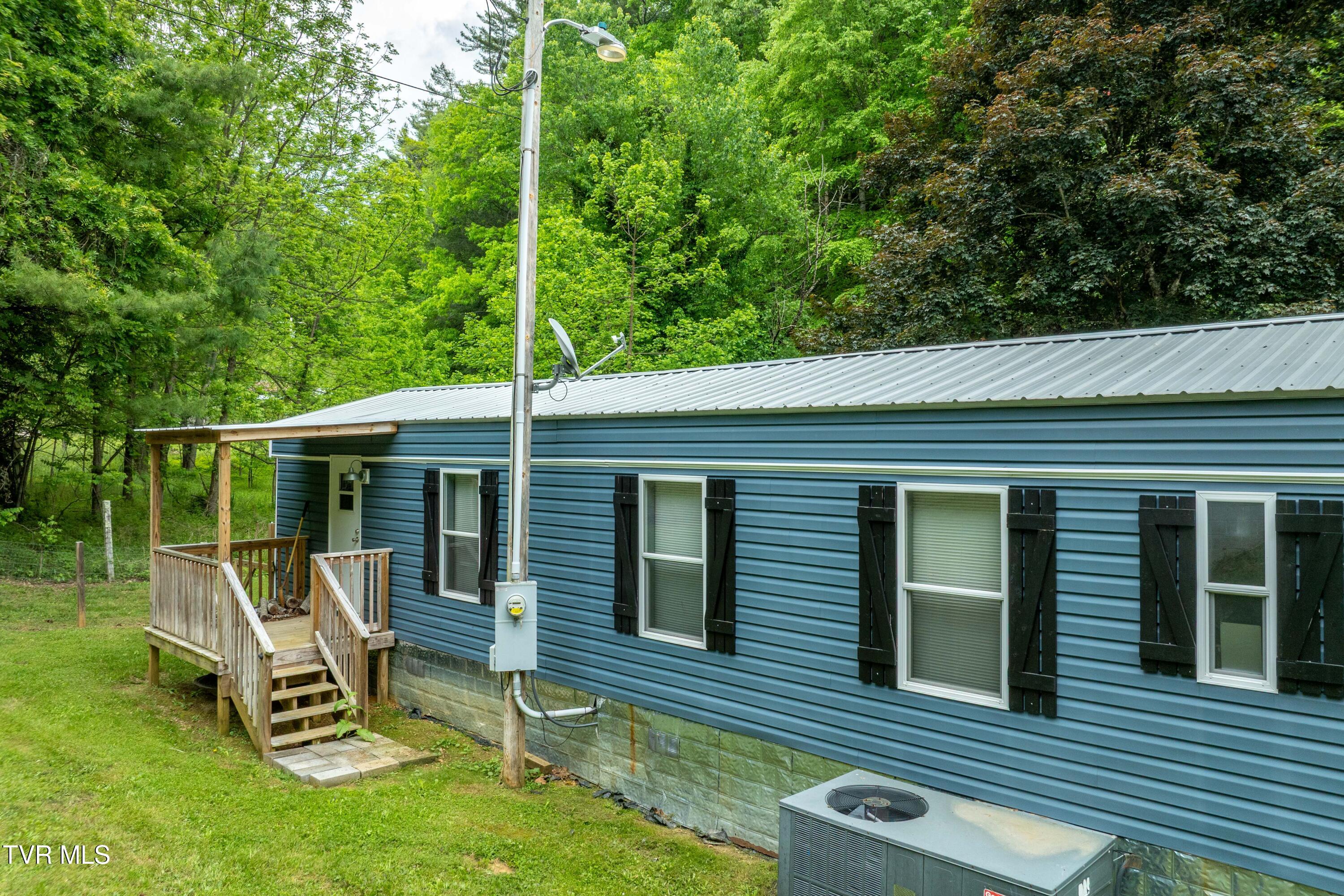 481 Fox Hollow Hollow Property Photo 1