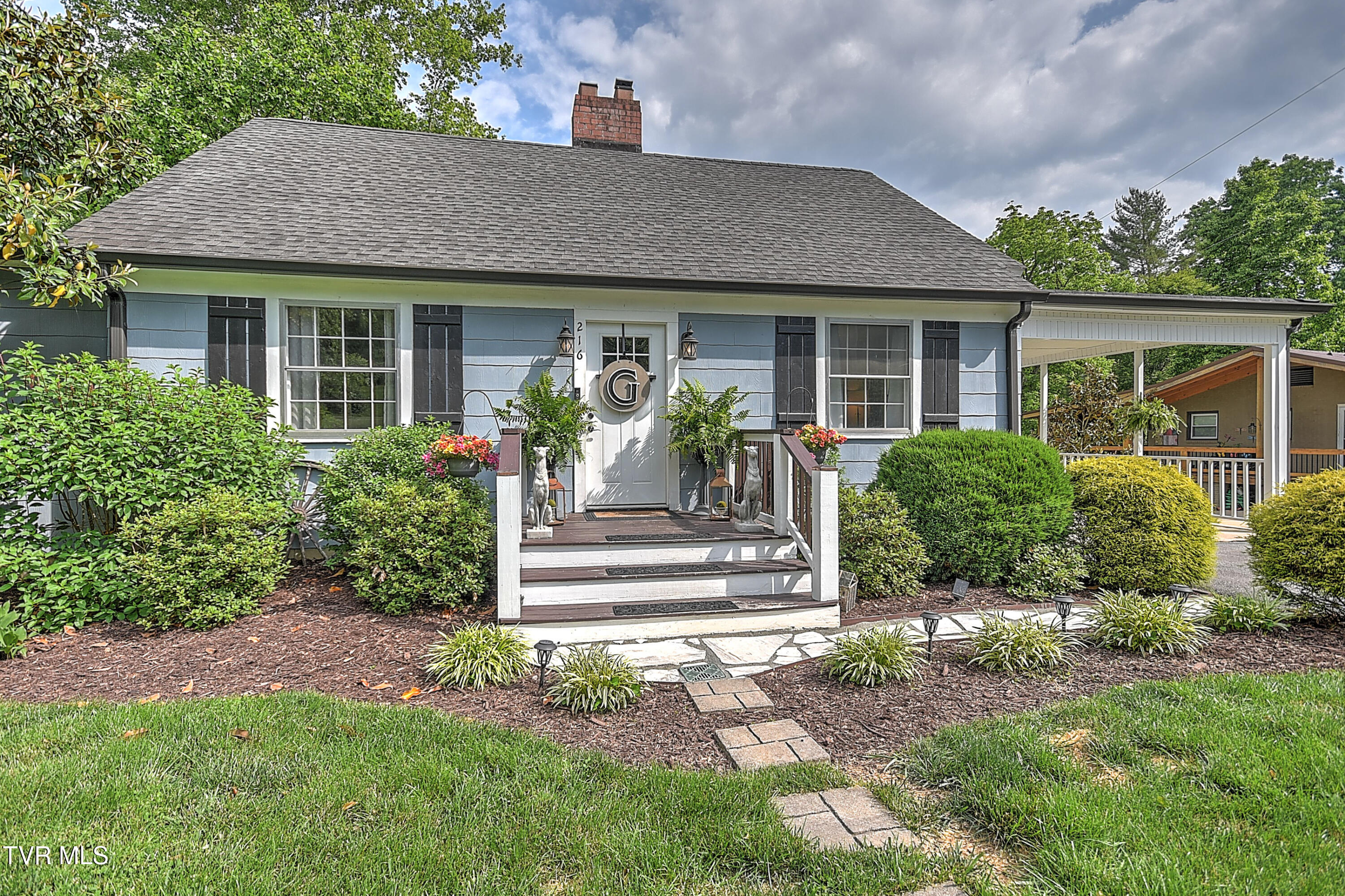 216 Edgewood Road Property Photo