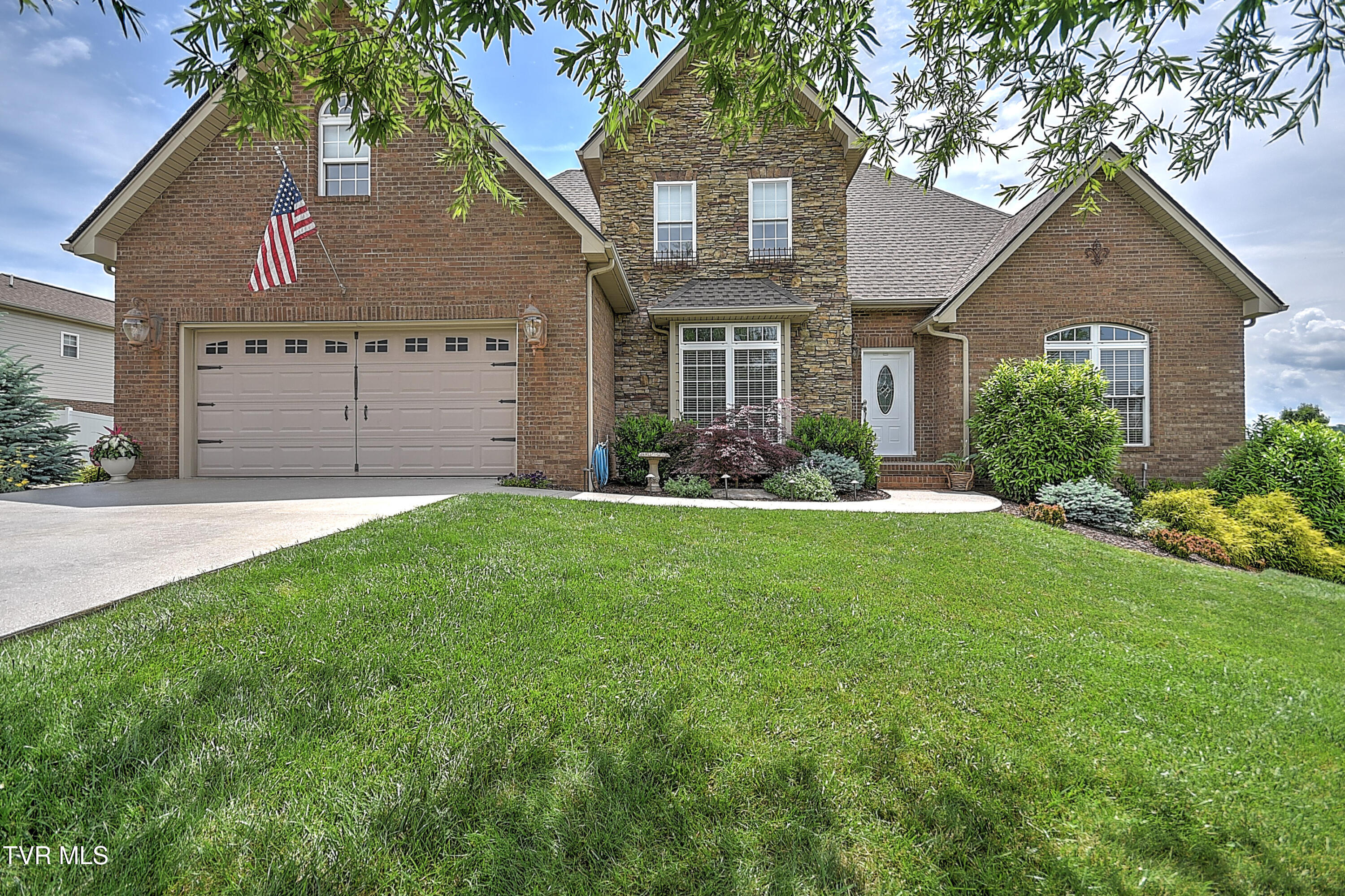410 Grovemont Place Property Photo