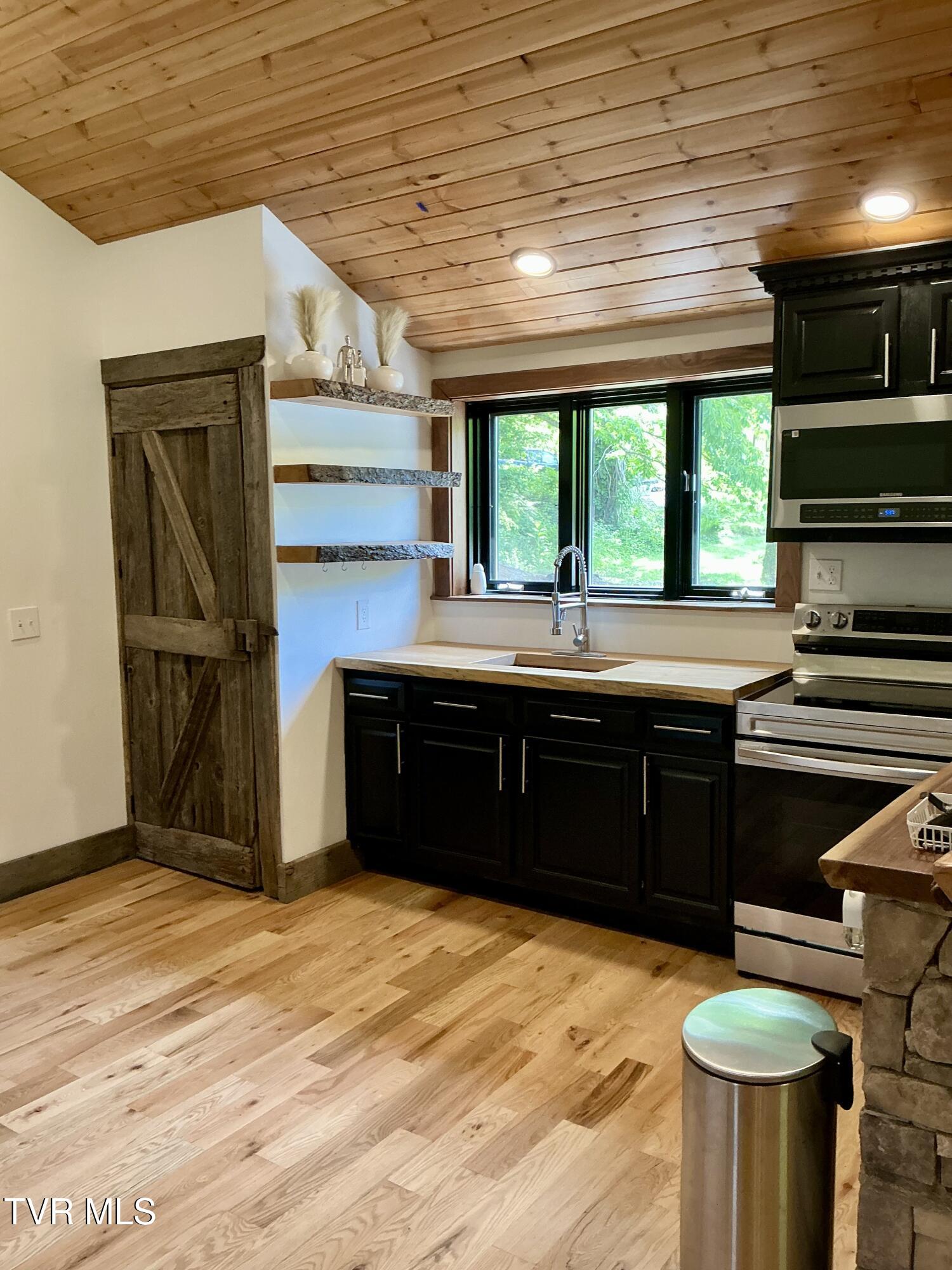 153 Hampton Creek Road Property Photo 20