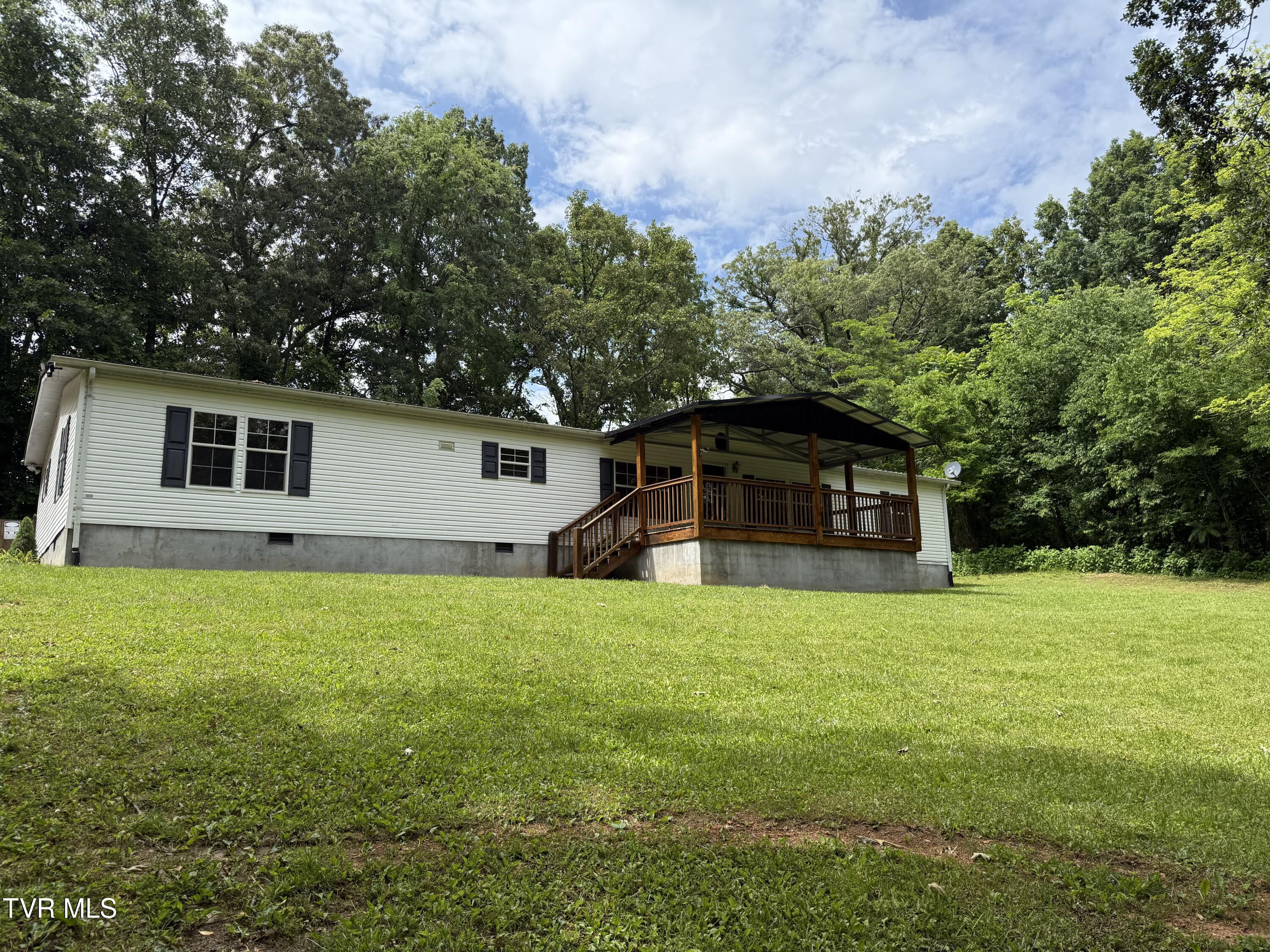 1761 Corby Bridge Road Property Photo 1