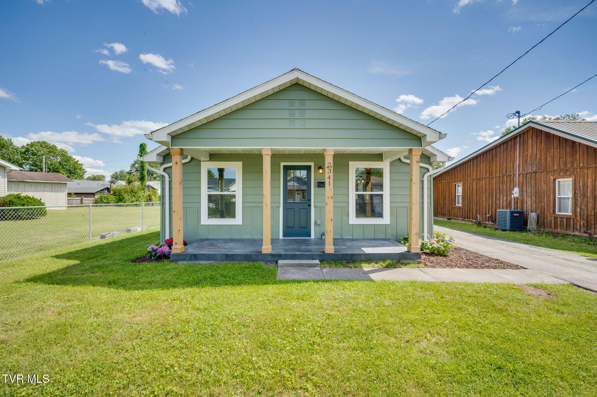 2341 Maxwell Avenue Property Photo