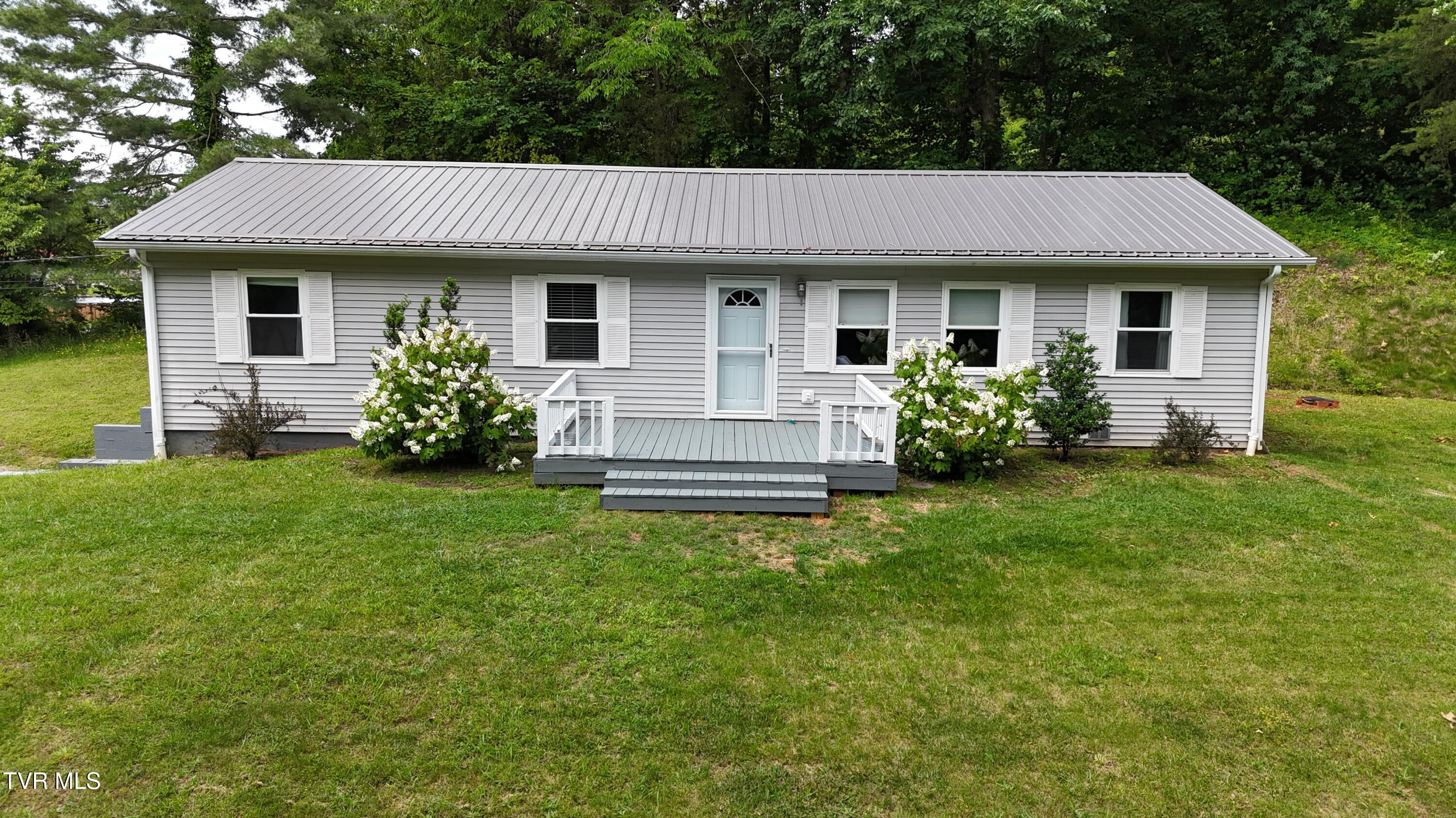 45 Poplar Street Property Photo 1