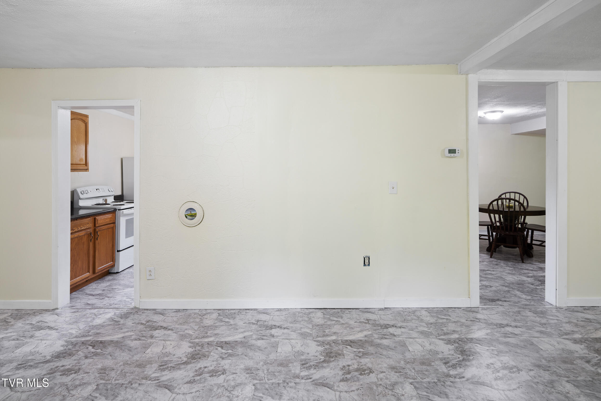 1227 Poga Road Property Photo 15