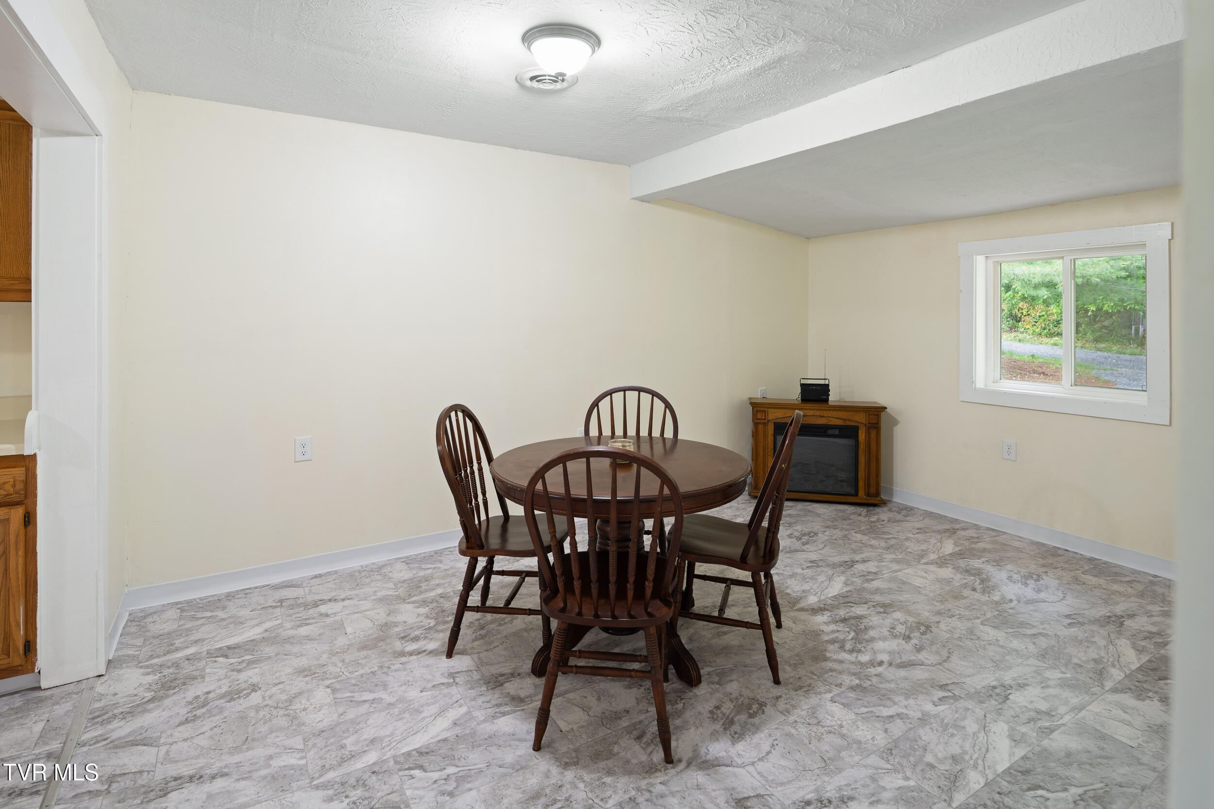 1227 Poga Road Property Photo 16