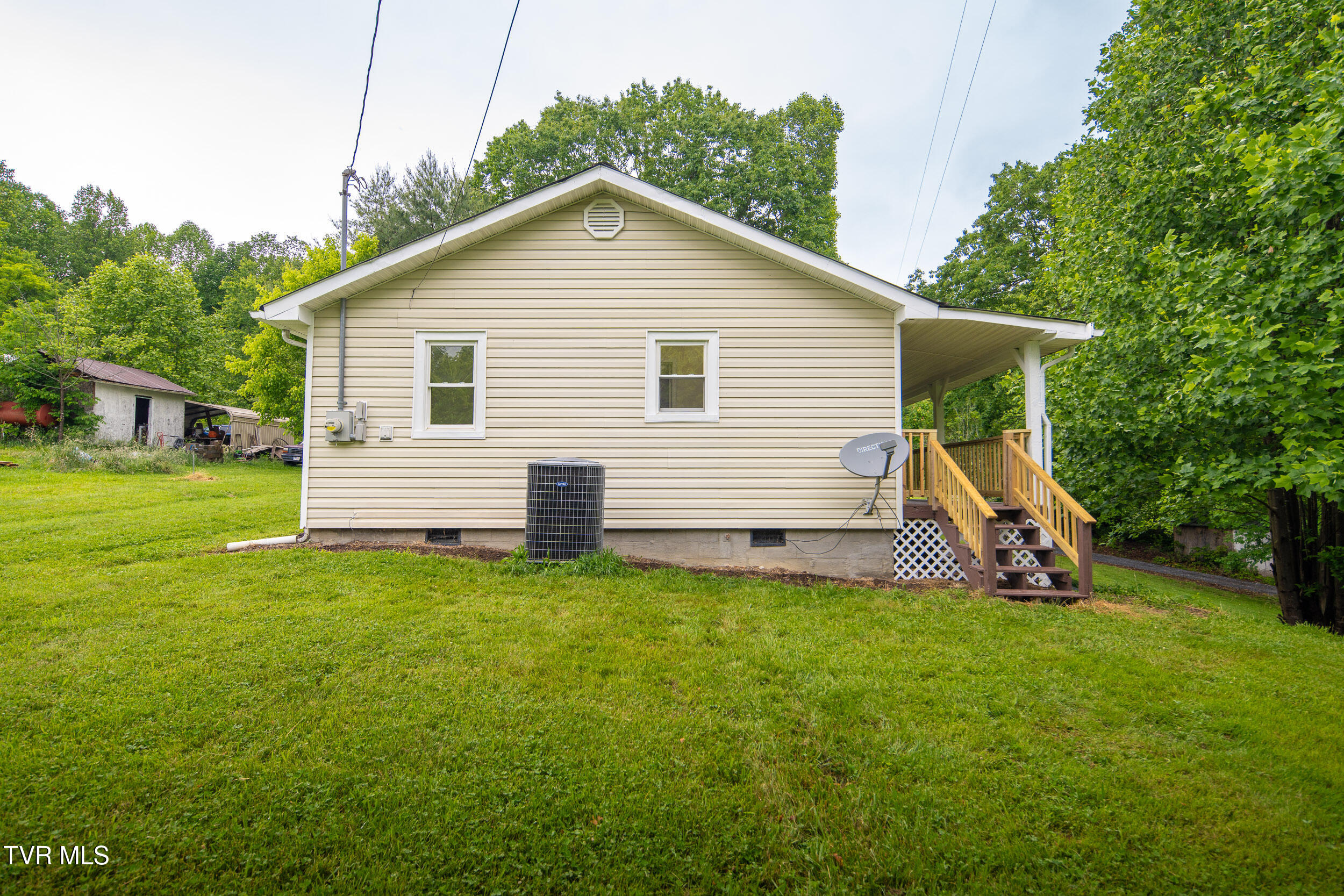 1227 Poga Road Property Photo 28