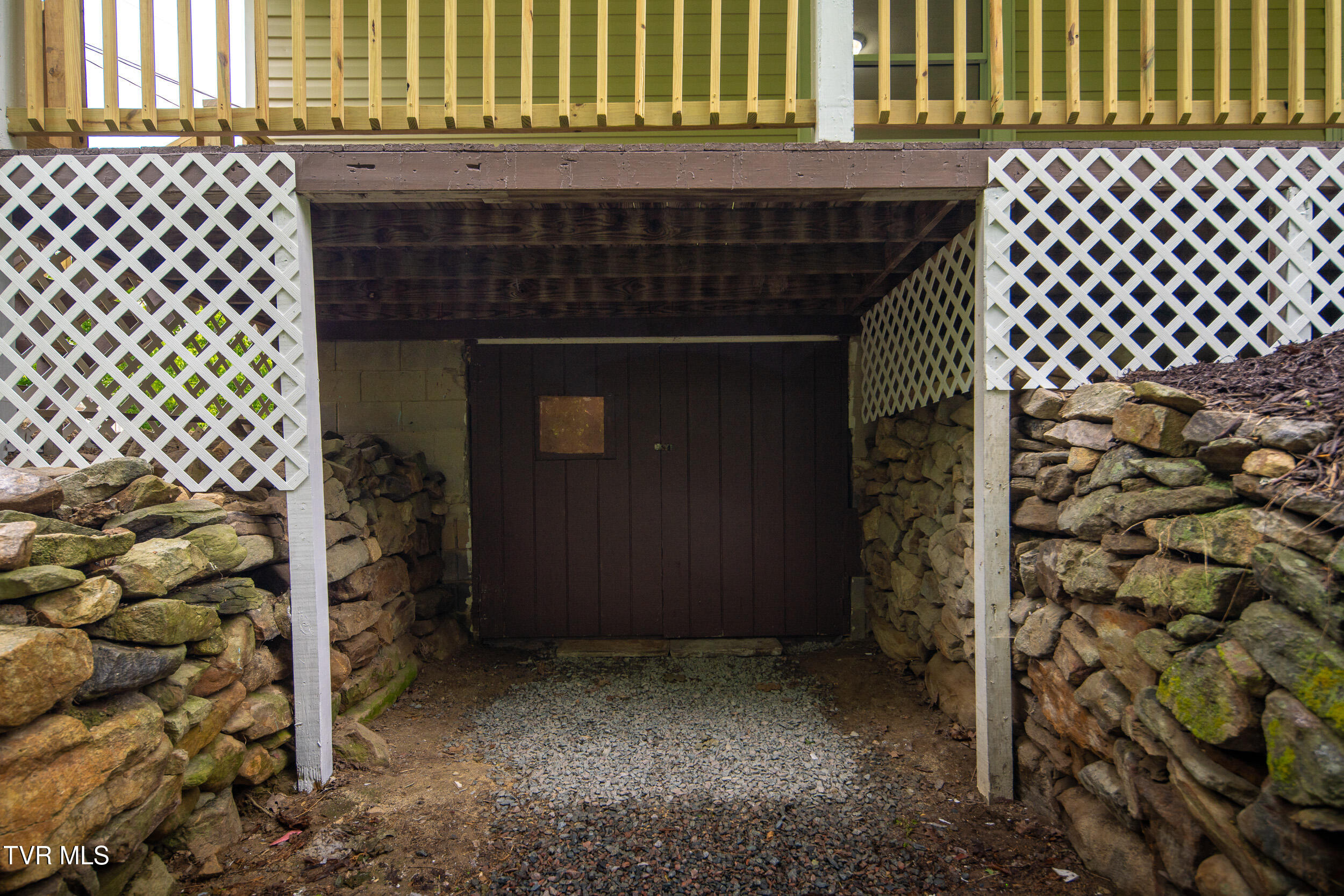 1227 Poga Road Property Photo 30