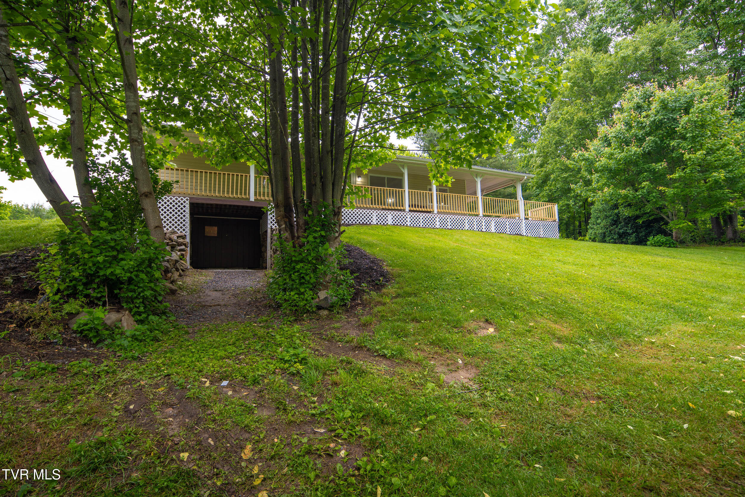1227 Poga Road Property Photo 32