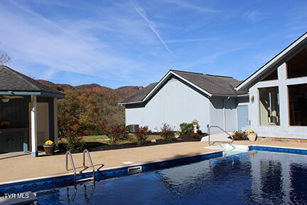 235 Fisher Road Property Photo 6