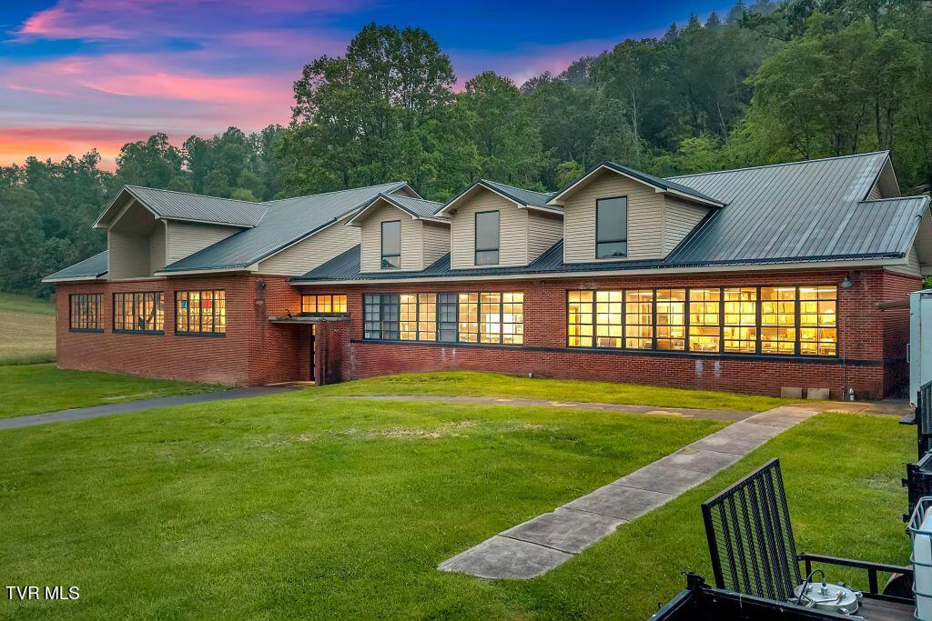 5500 Roan Creek Road Property Photo 4