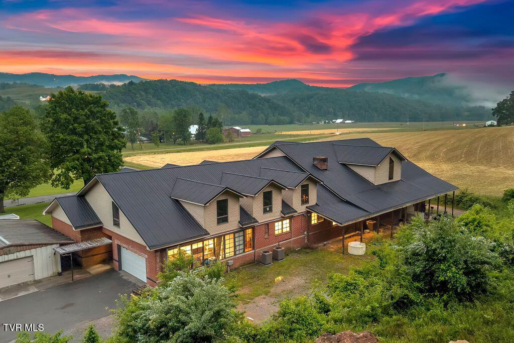 5500 Roan Creek Road Property Photo 5