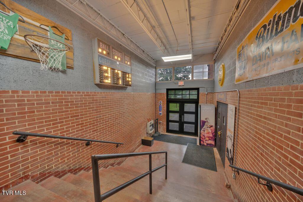 5500 Roan Creek Road Property Photo 40