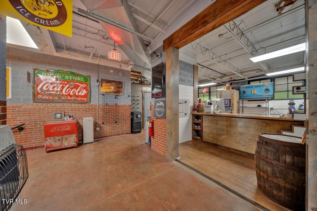 5500 Roan Creek Road Property Photo 43