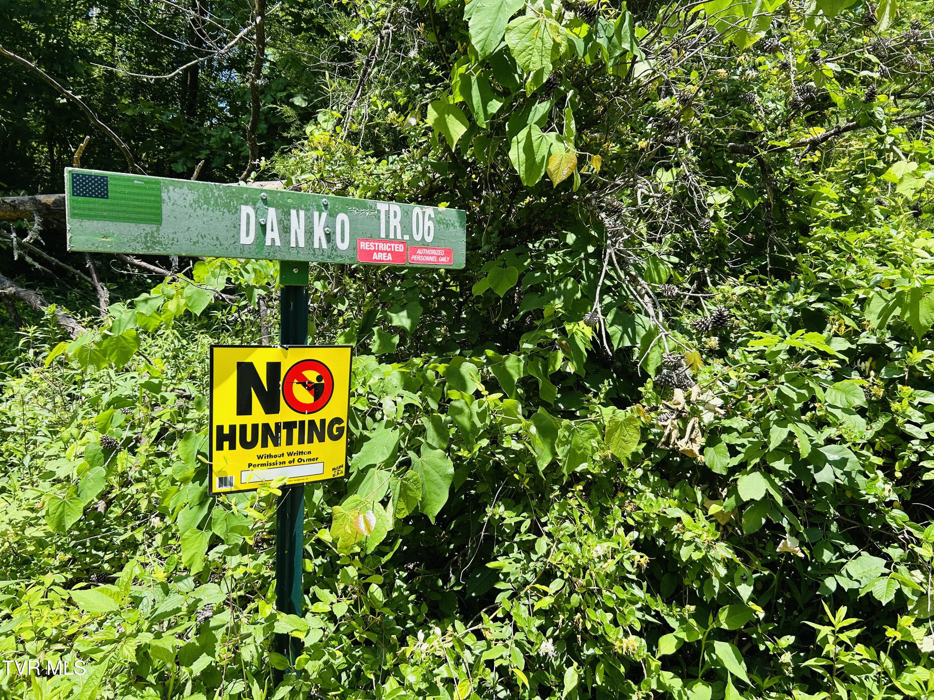 Tbd Mountain Loop Road Property Photo 11