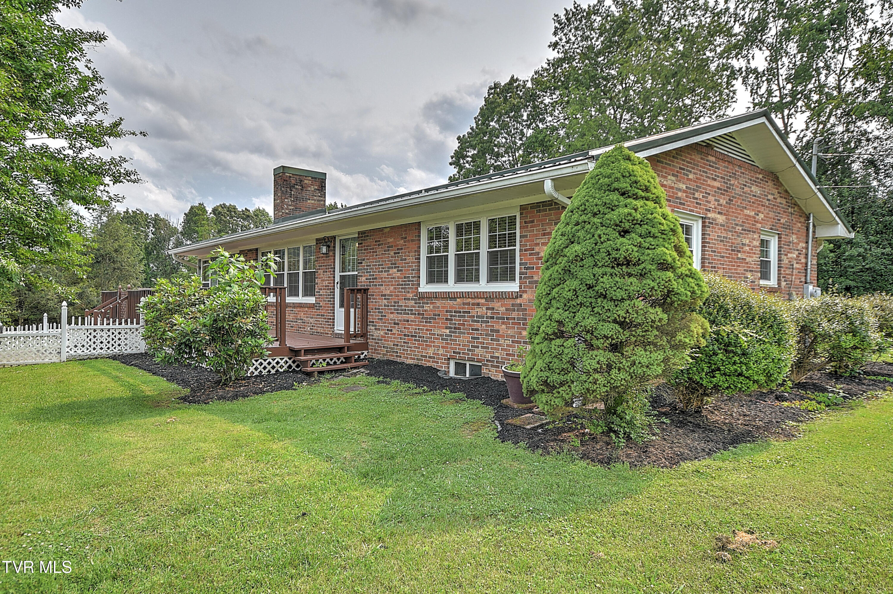 108 Otis Road Property Photo 1