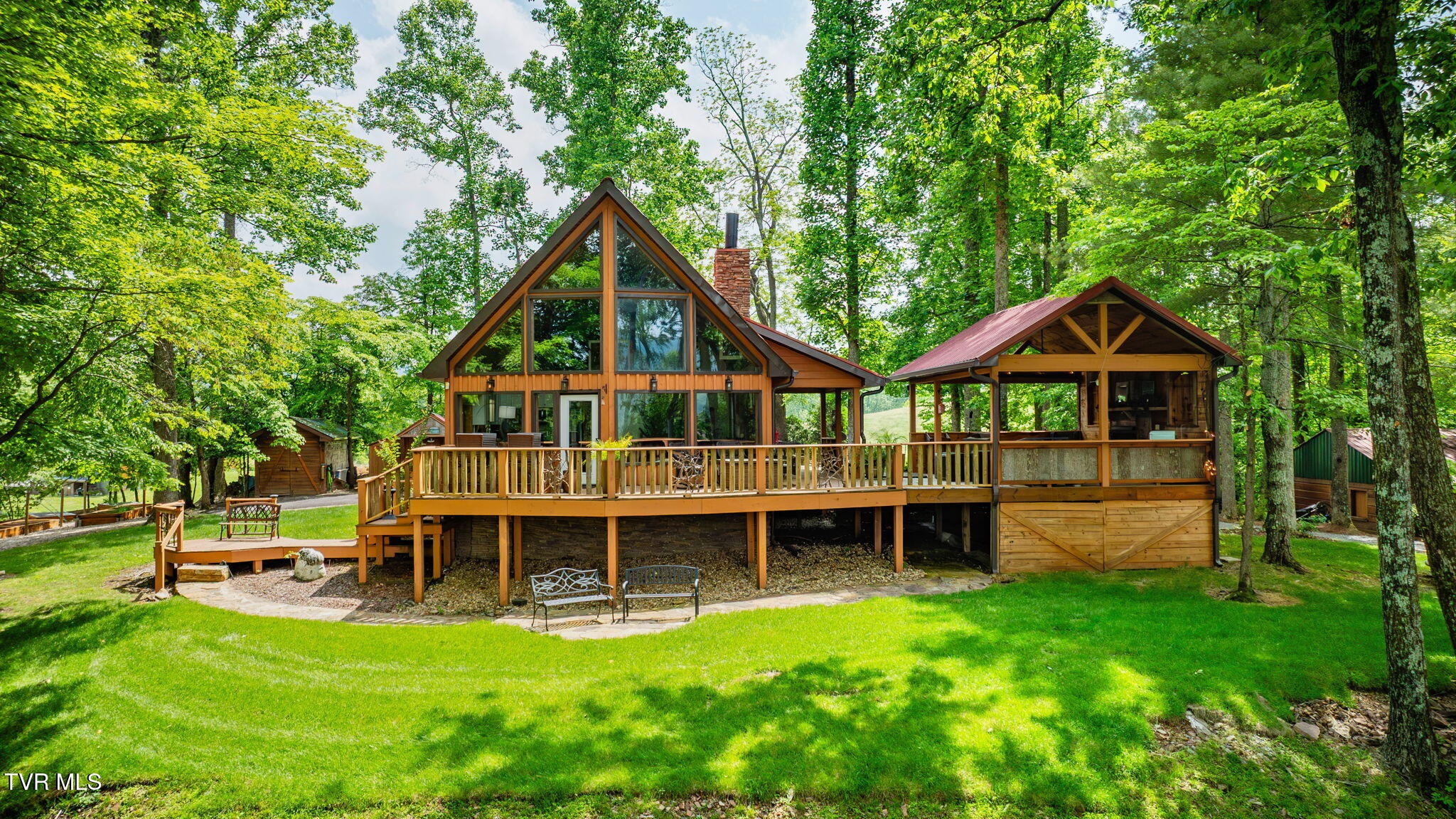 438 Willow Springs Road Property Photo
