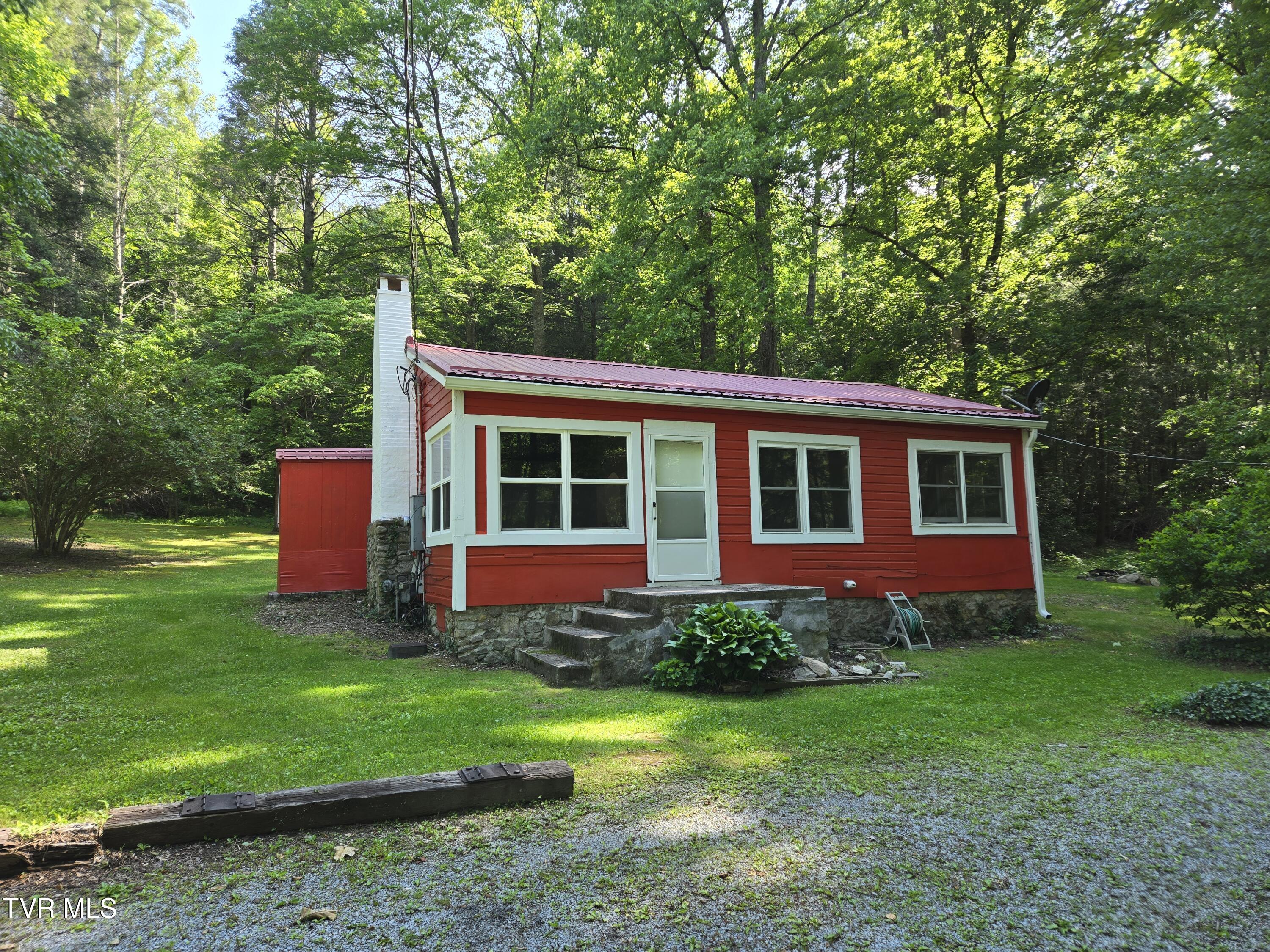 1510 Rock Creek Road Property Photo 1