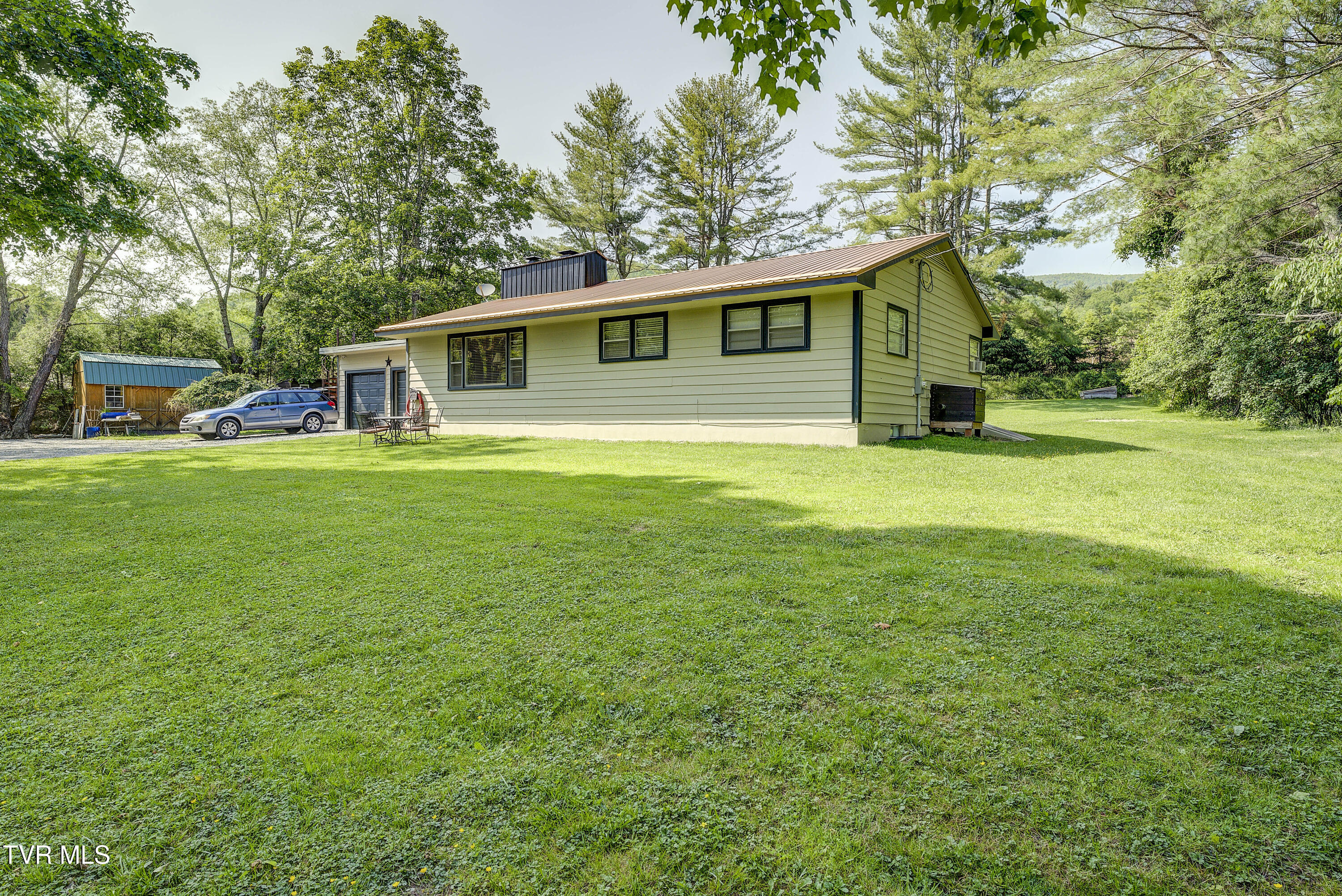 1236 Banner Elk Highway Property Photo 1
