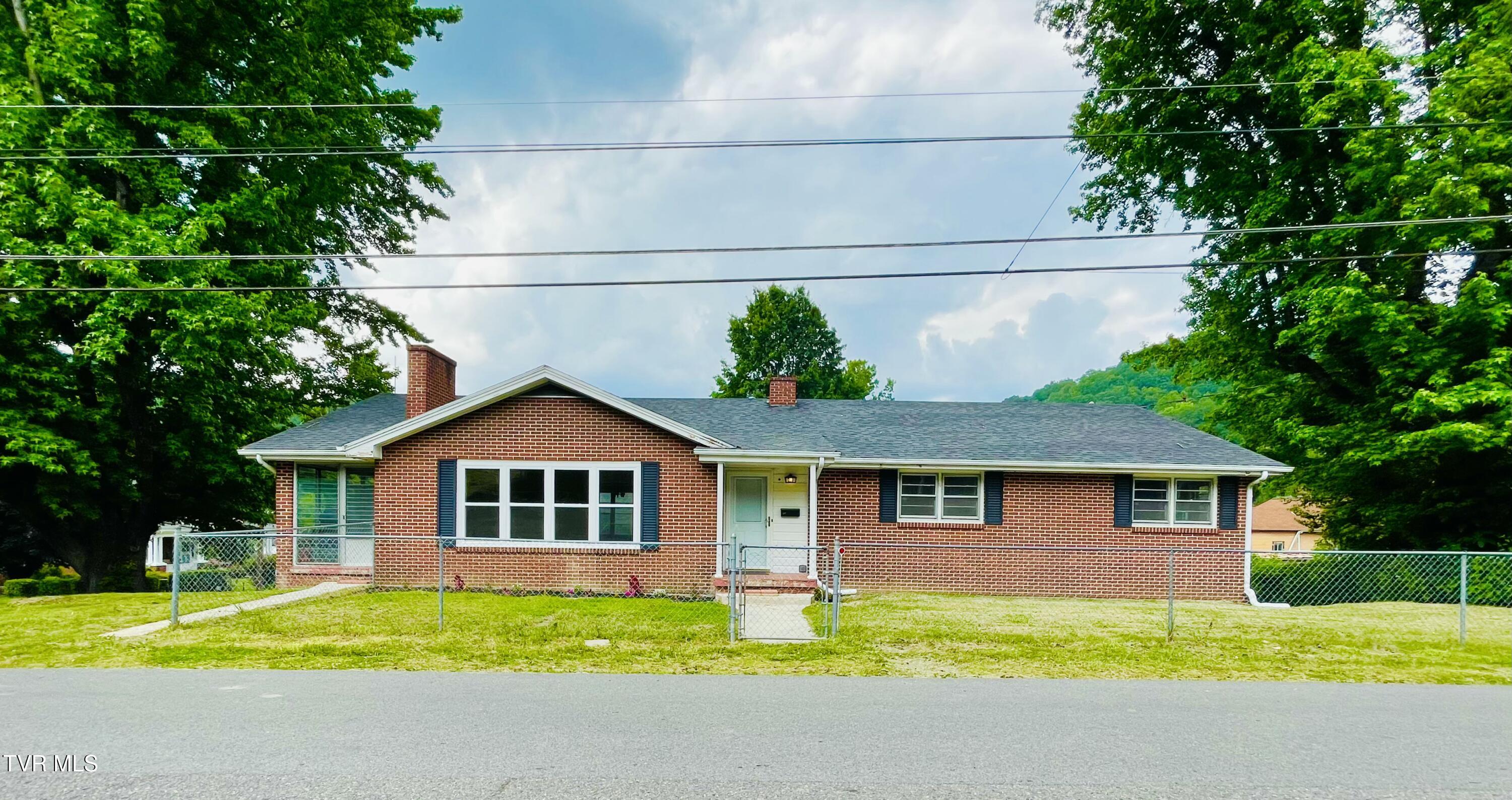 201 Brown Street Property Photo 1