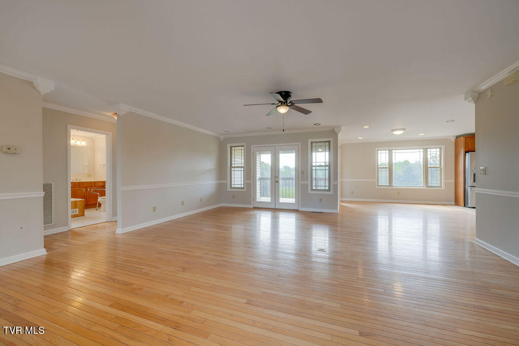 229 Ridgecrest Rd Property Photo 5