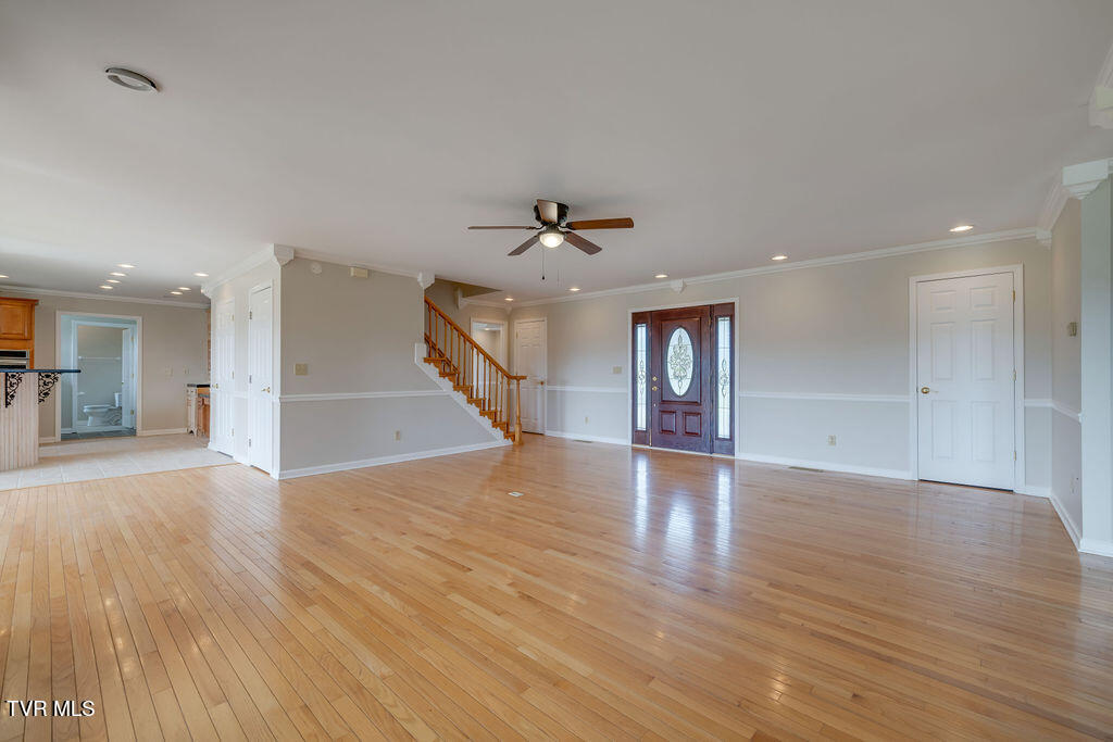 229 Ridgecrest Rd Property Photo 7