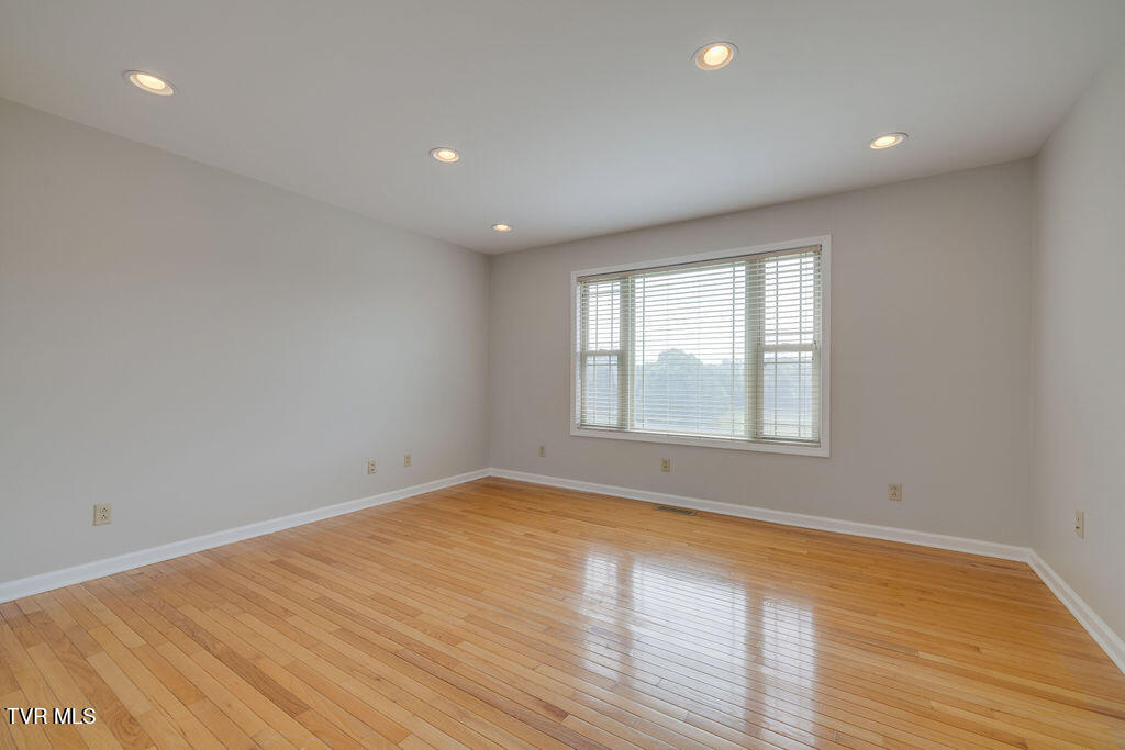 229 Ridgecrest Rd Property Photo 24