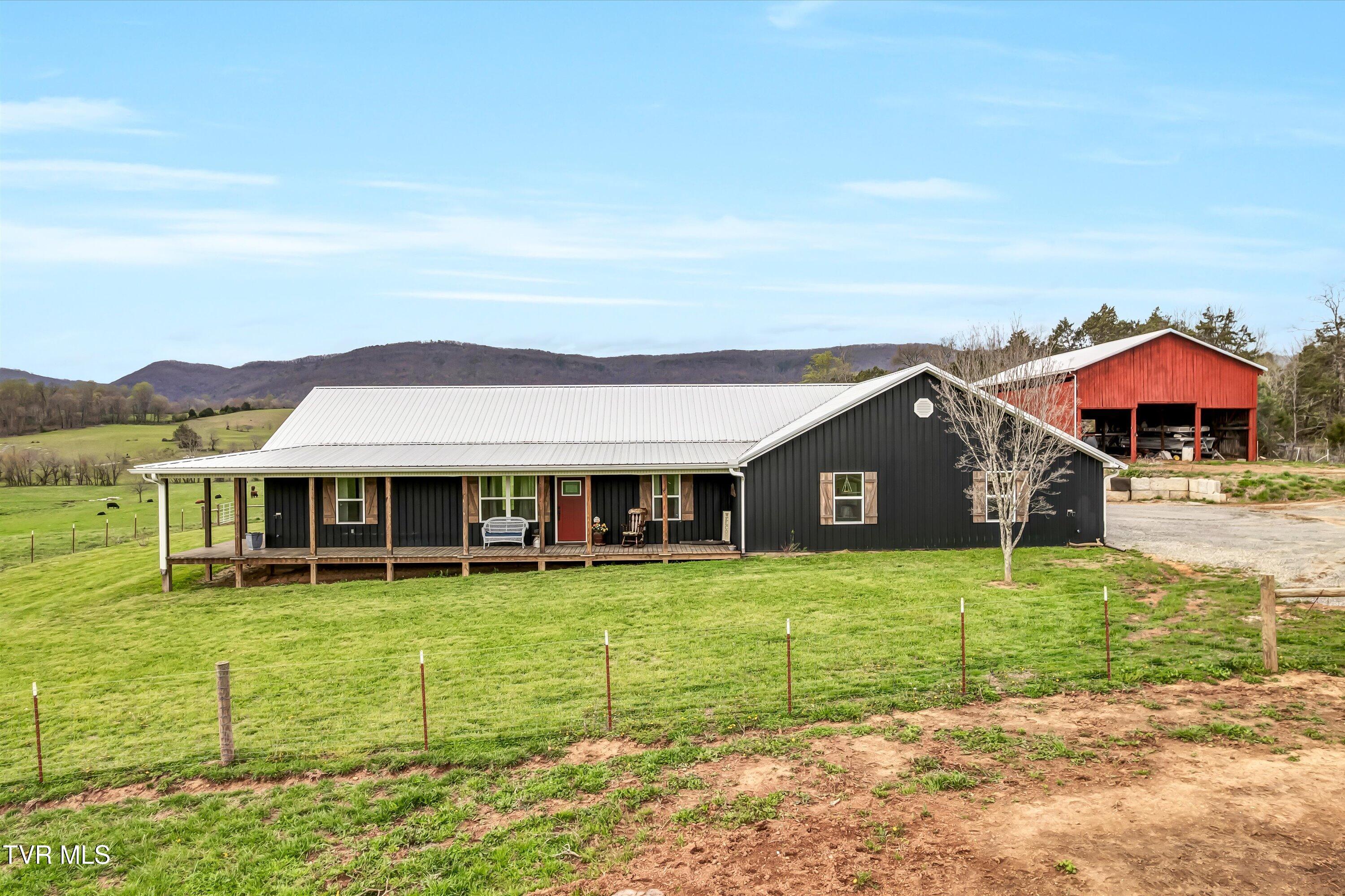 4144 Back Valley Road Property Photo 1