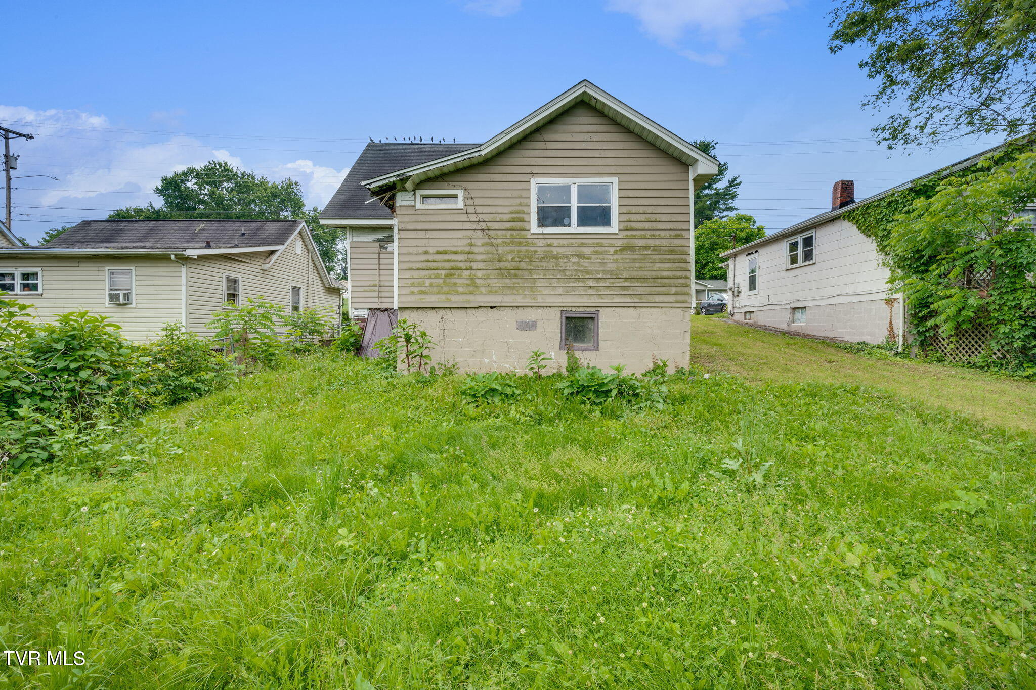 2121 2123 Randolph Street Property Photo 8