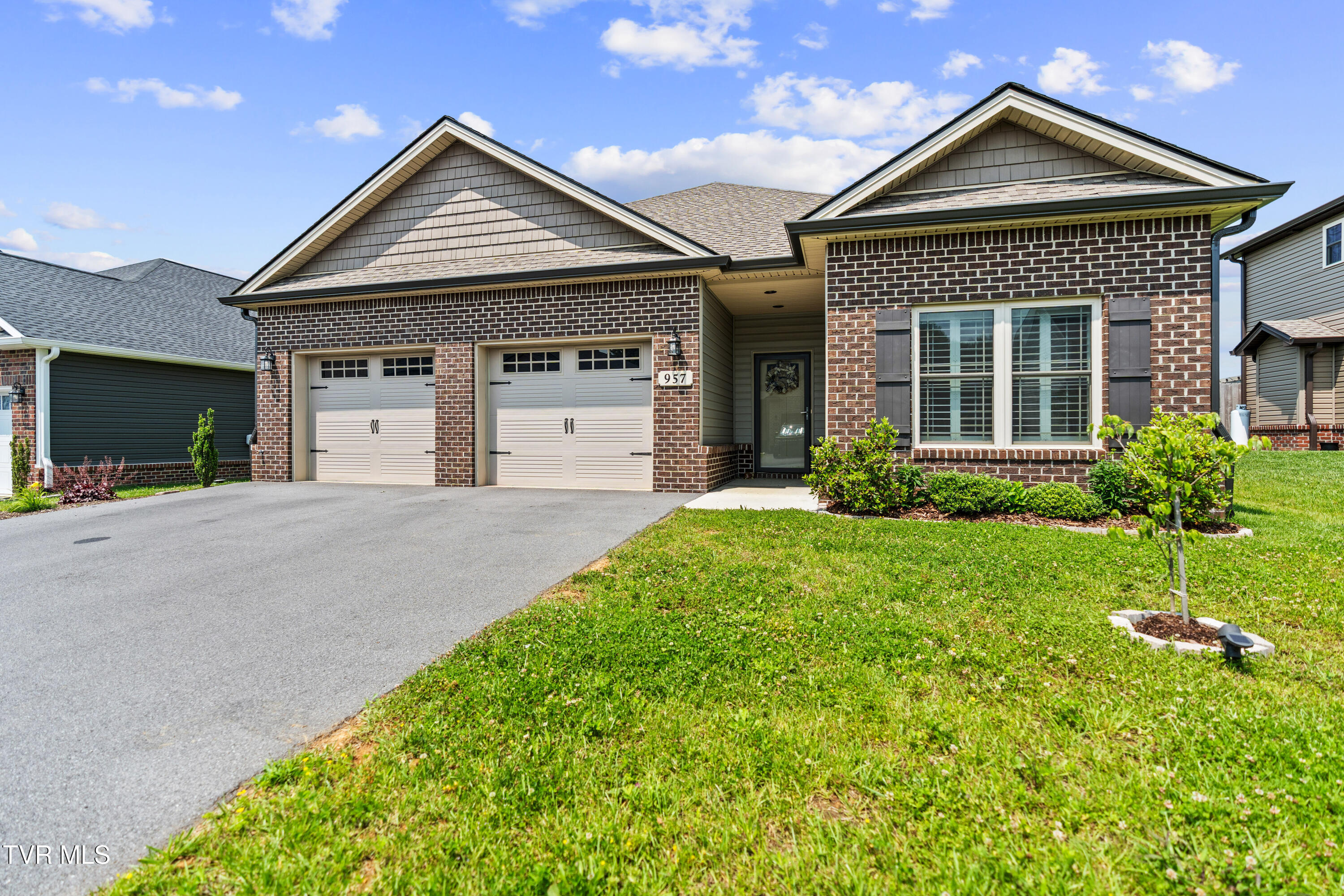 957 Riddle Ridge Property Photo